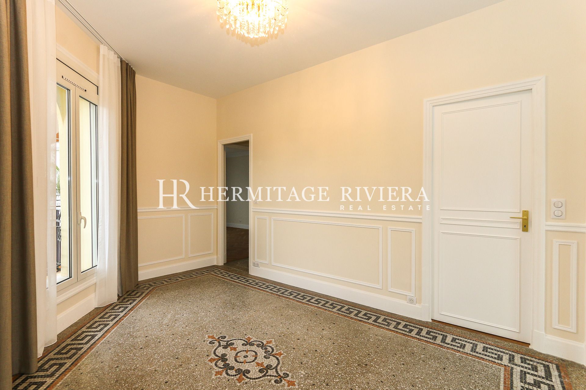 Rénové - Domaine privé - Jardin plat - Proche Port (image 20)