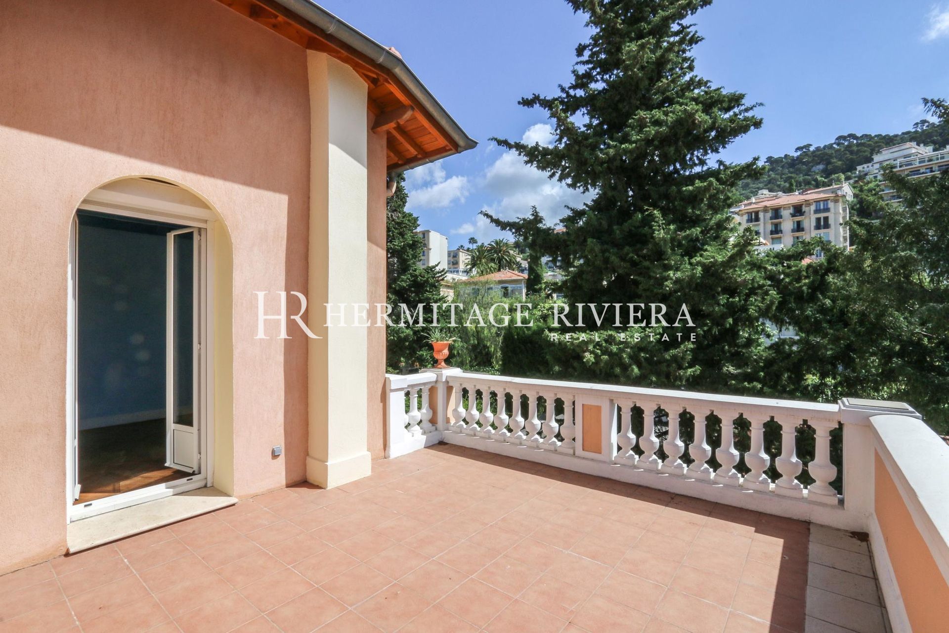 Rénové - Domaine privé - Jardin plat - Proche Port (image 28)