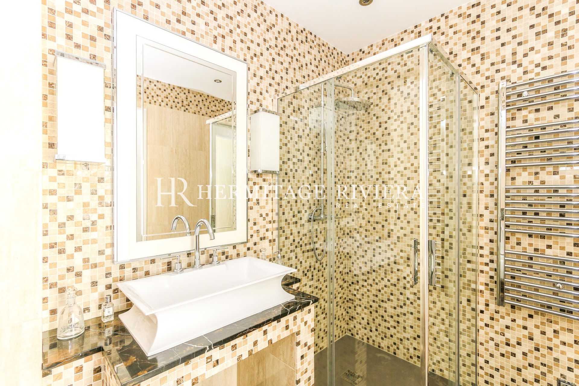 Belle propriété de deux villas - Proche Monaco - Sea views (image 14)