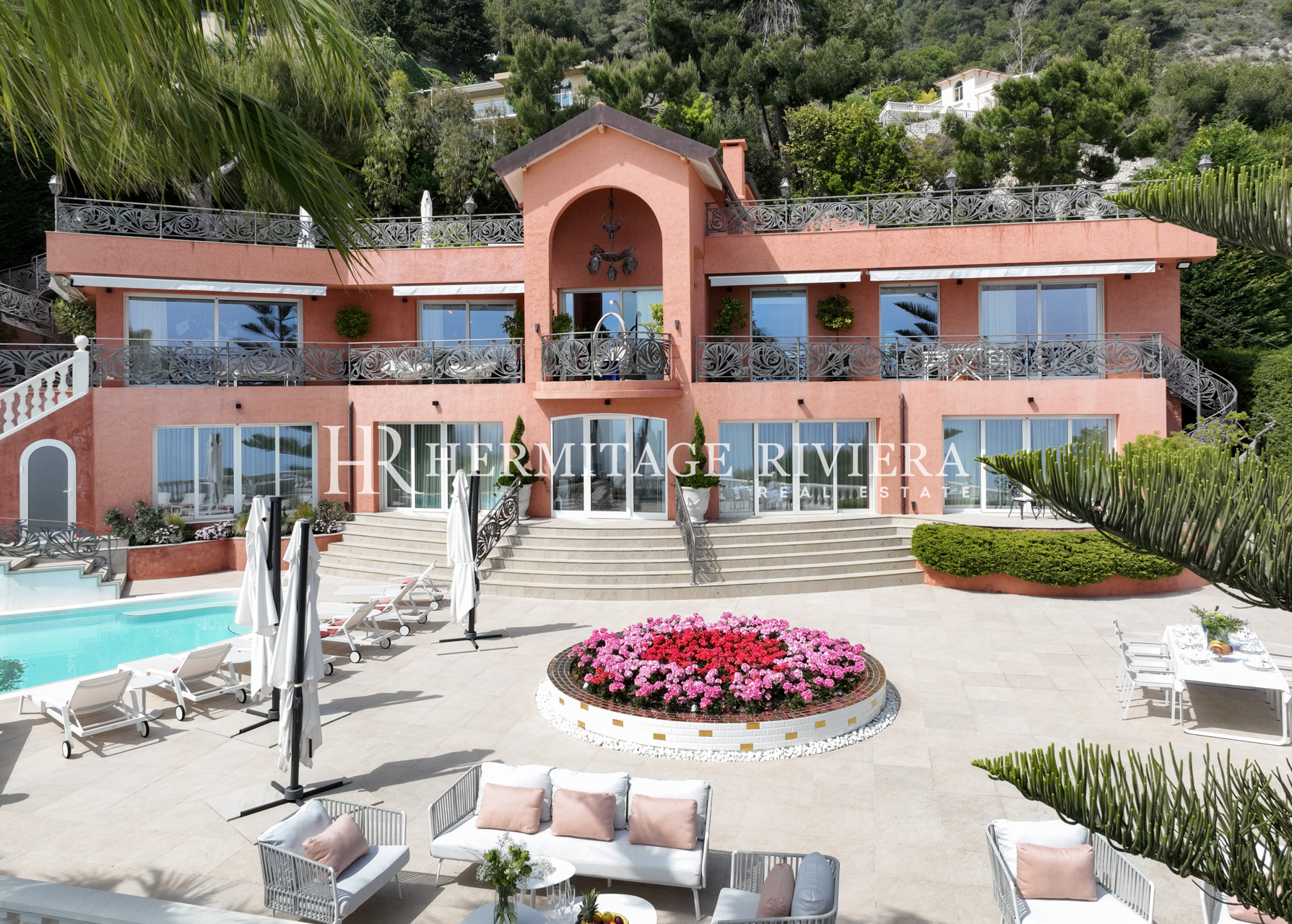 Villa de prestige sur les hauteurs de Monaco (image 2)