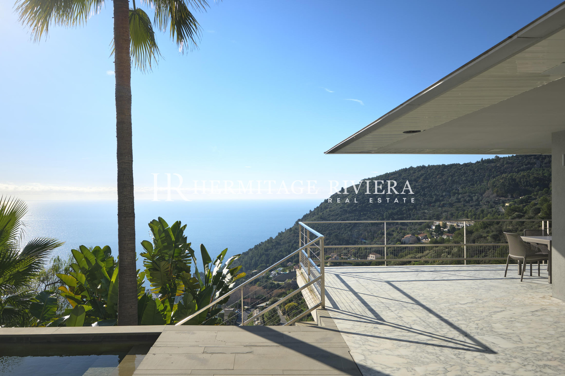 Villa moderne dans domaine sécurisé proche de Monaco (image 6)