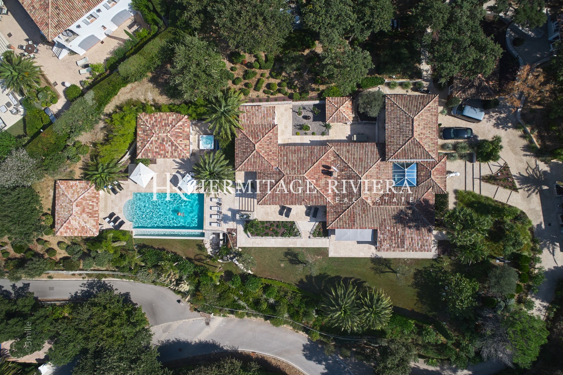 Propriete offrant - Vue mer exceptionnelle - Piscine (image 31)
