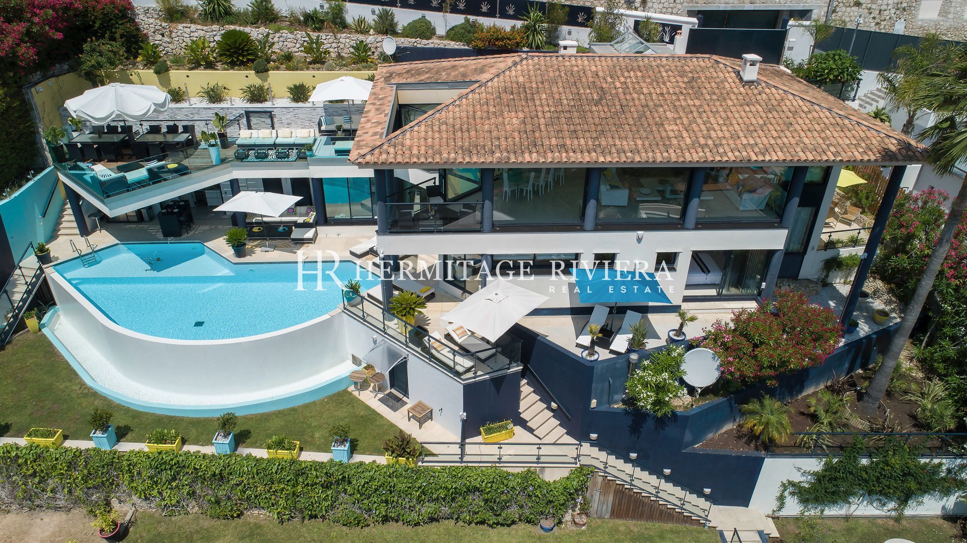 Villa contemporaine - Panoramique vue mer - Piscine (image 2)
