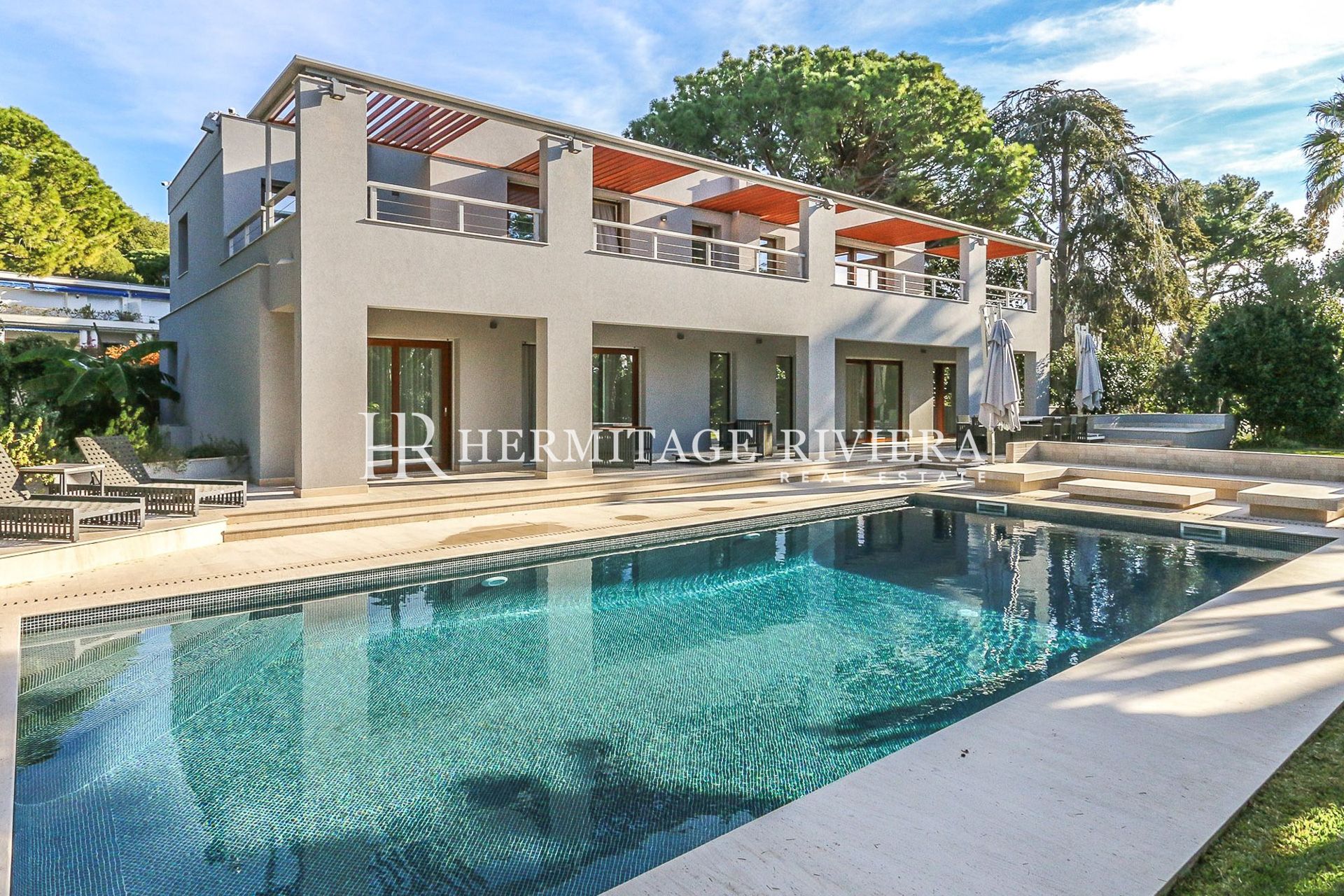 Propriété moderne - Proche Grand Hôtel - Vue mer - Piscine (image 1)