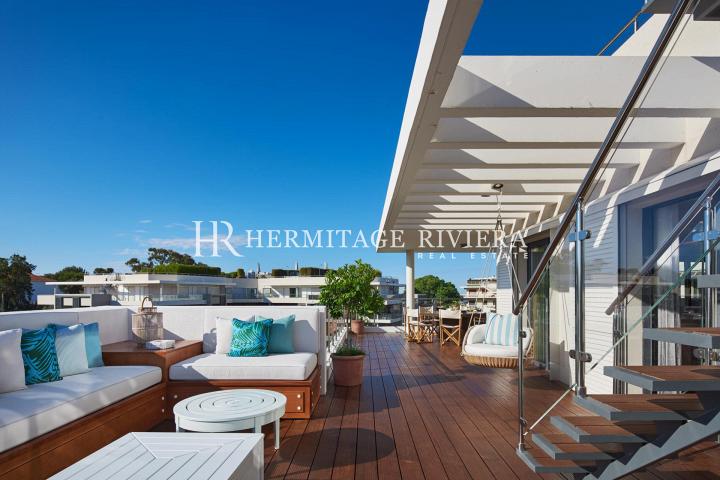 Penthouse with vue mer et piscine (image 2)