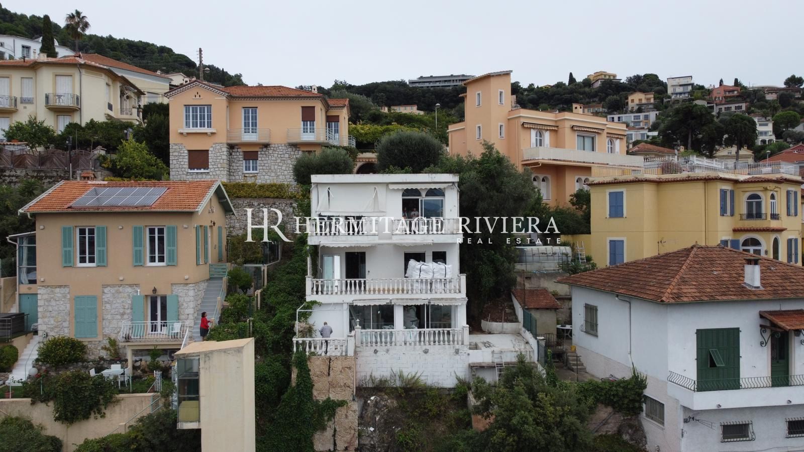 À rénover - Vue Nice et mer - Terrasse (image 10)