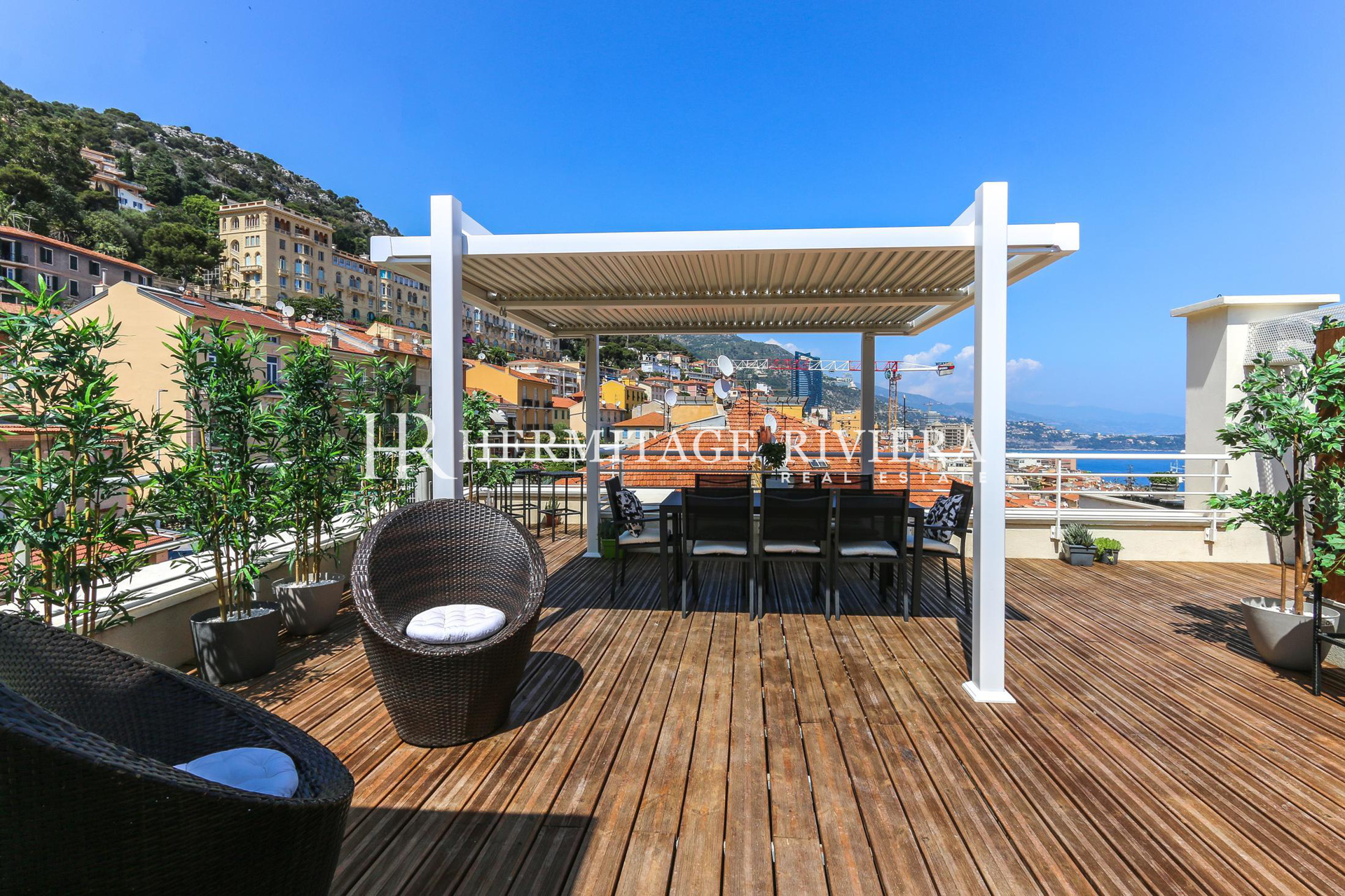 Penthouse-duplex rénové avec vue sur Monaco (image 4)