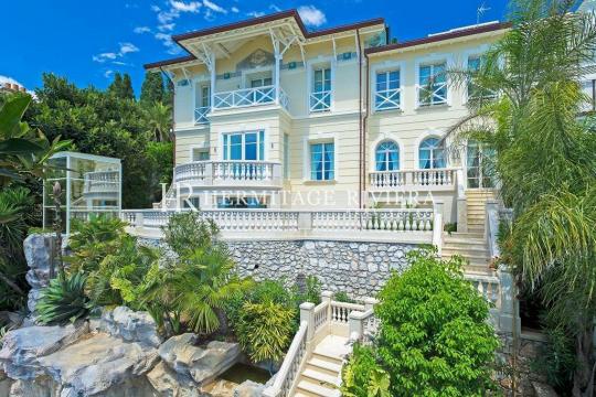 Spectaculaire propriété avec panorama sur Monaco