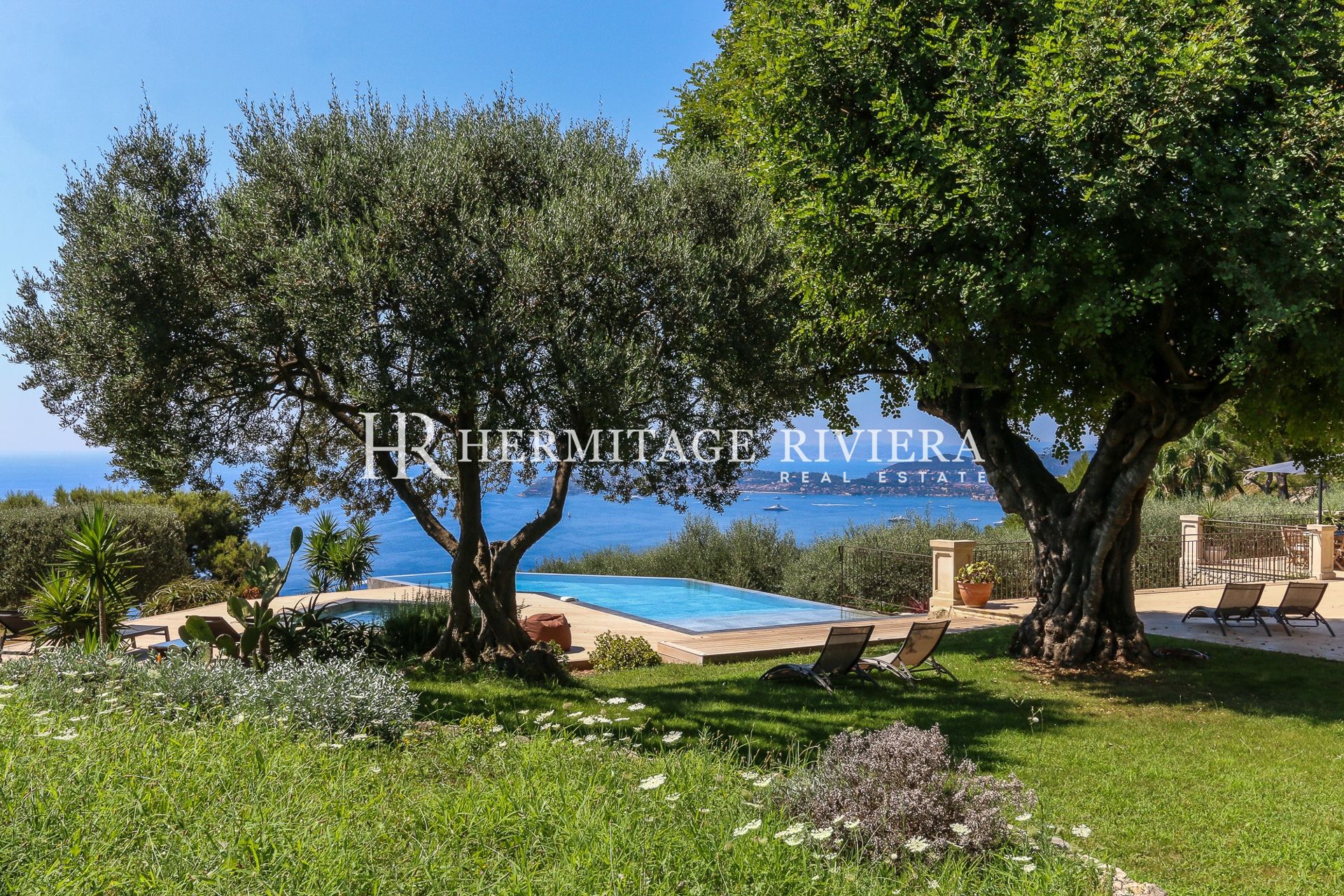 Propriété avec vue Monaco - Vue mer - Piscine - Jardin plat (image 29)