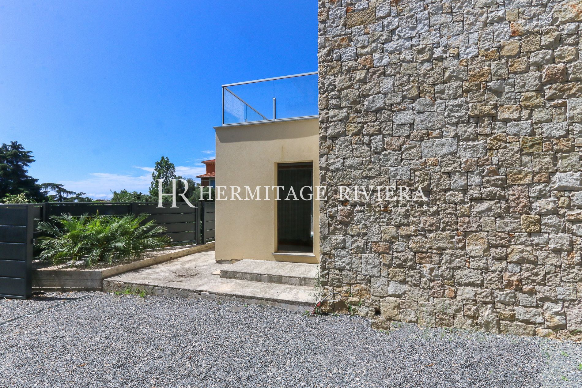 Propriété neuve - Domaine fermé  (image 3)