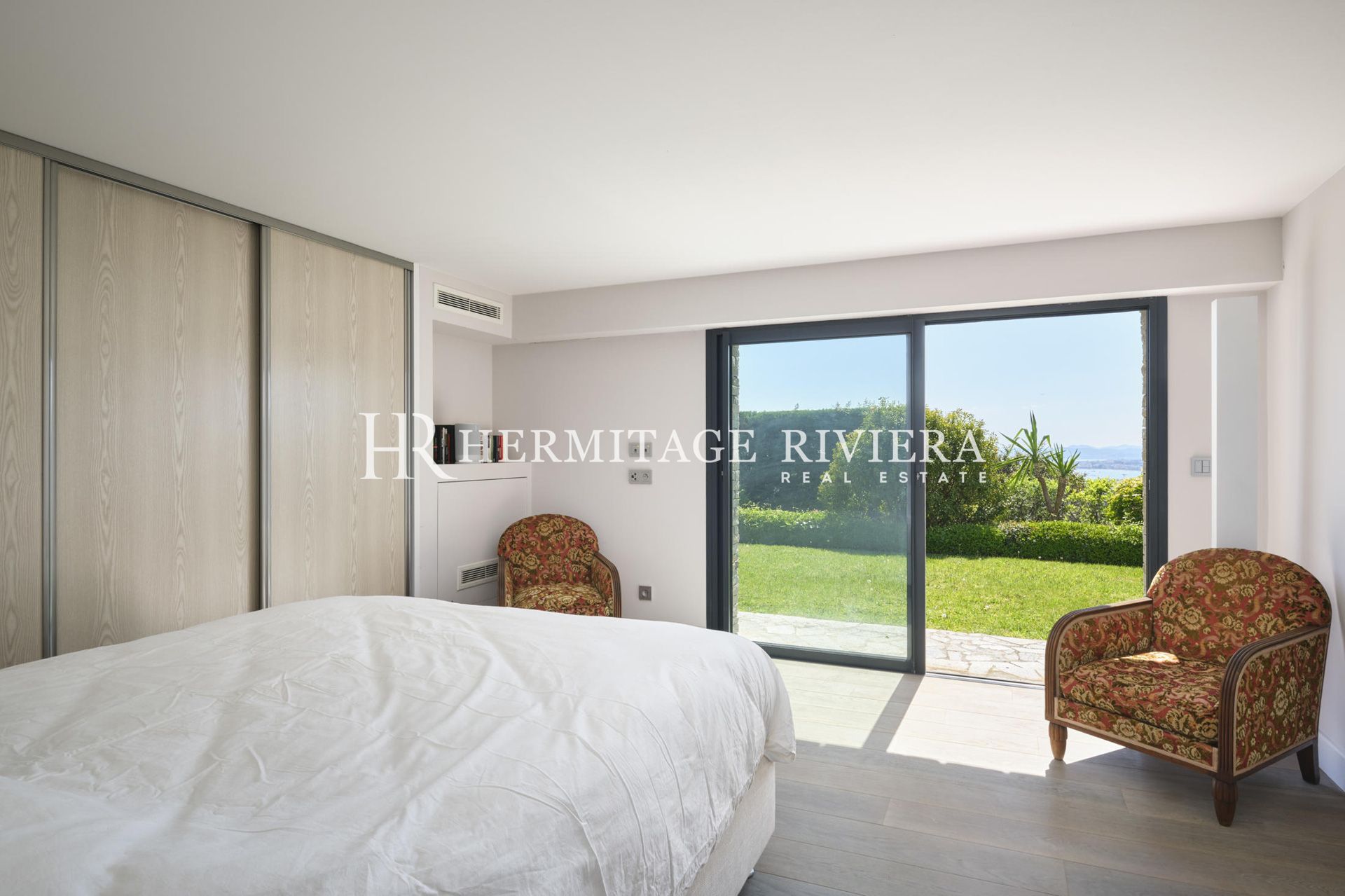 Propriété moderne - Vue mer - Piscine (image 22)