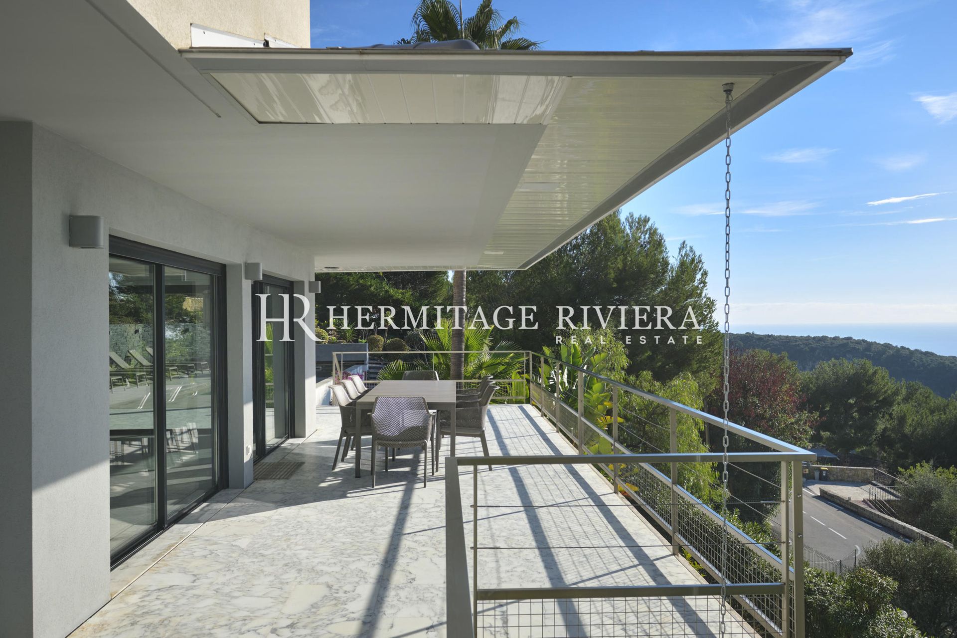 Villa moderne dans domaine sécurisé près de Monaco (image 17)
