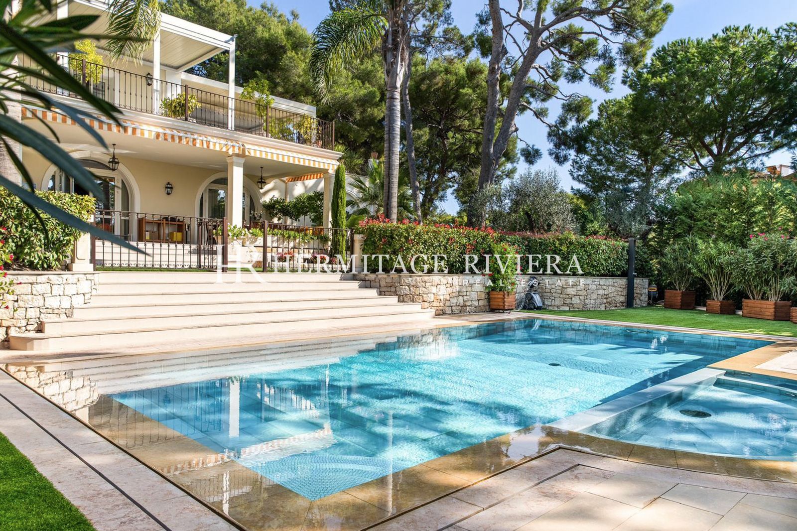 À proximité du Grand Hôtel Cap-Ferrat - Piscine - Jardin plat (image 24)