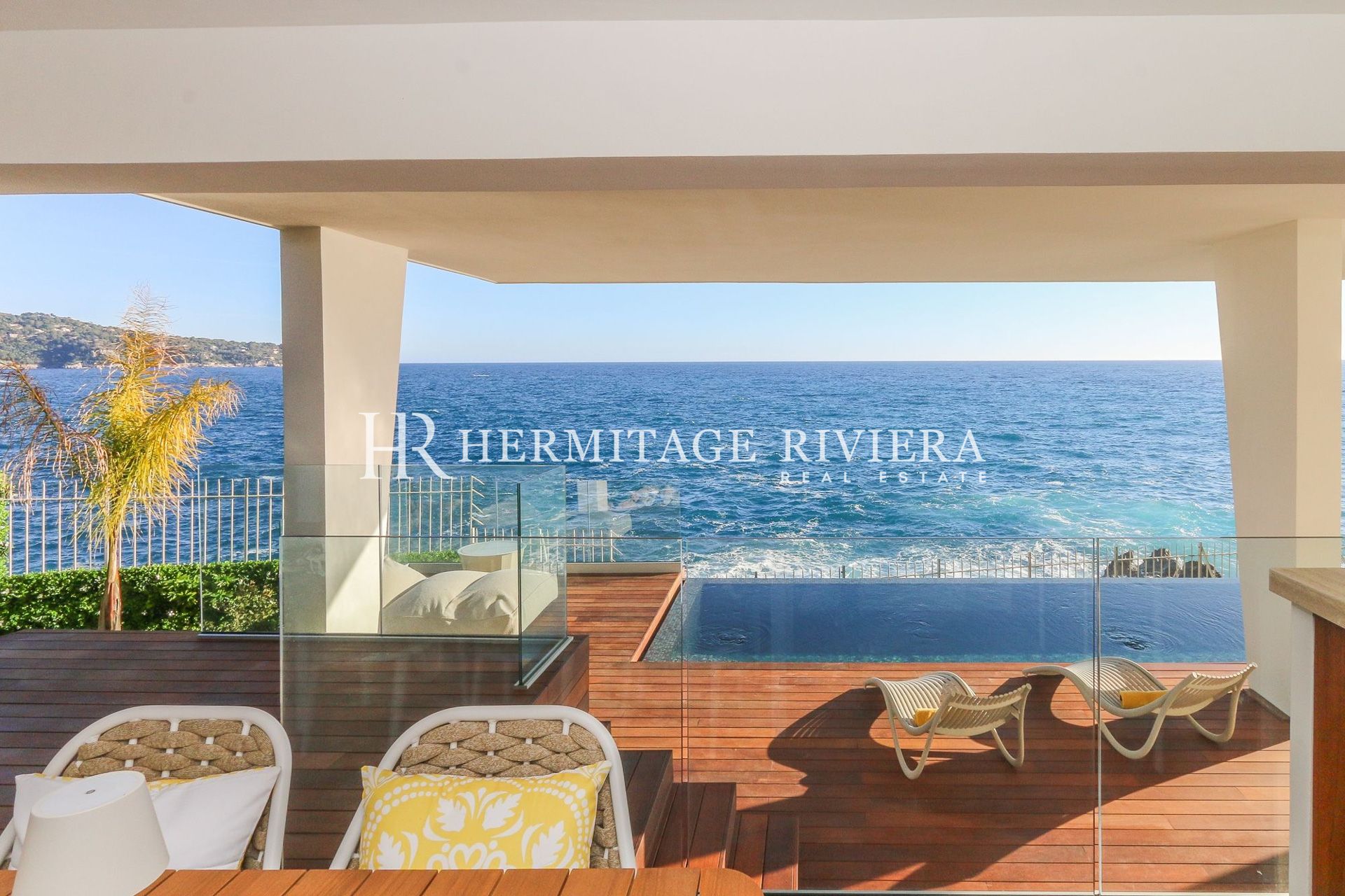 Front de mer - Accès direct à la mer - Rénovée - Domaine fermé  (image 5)