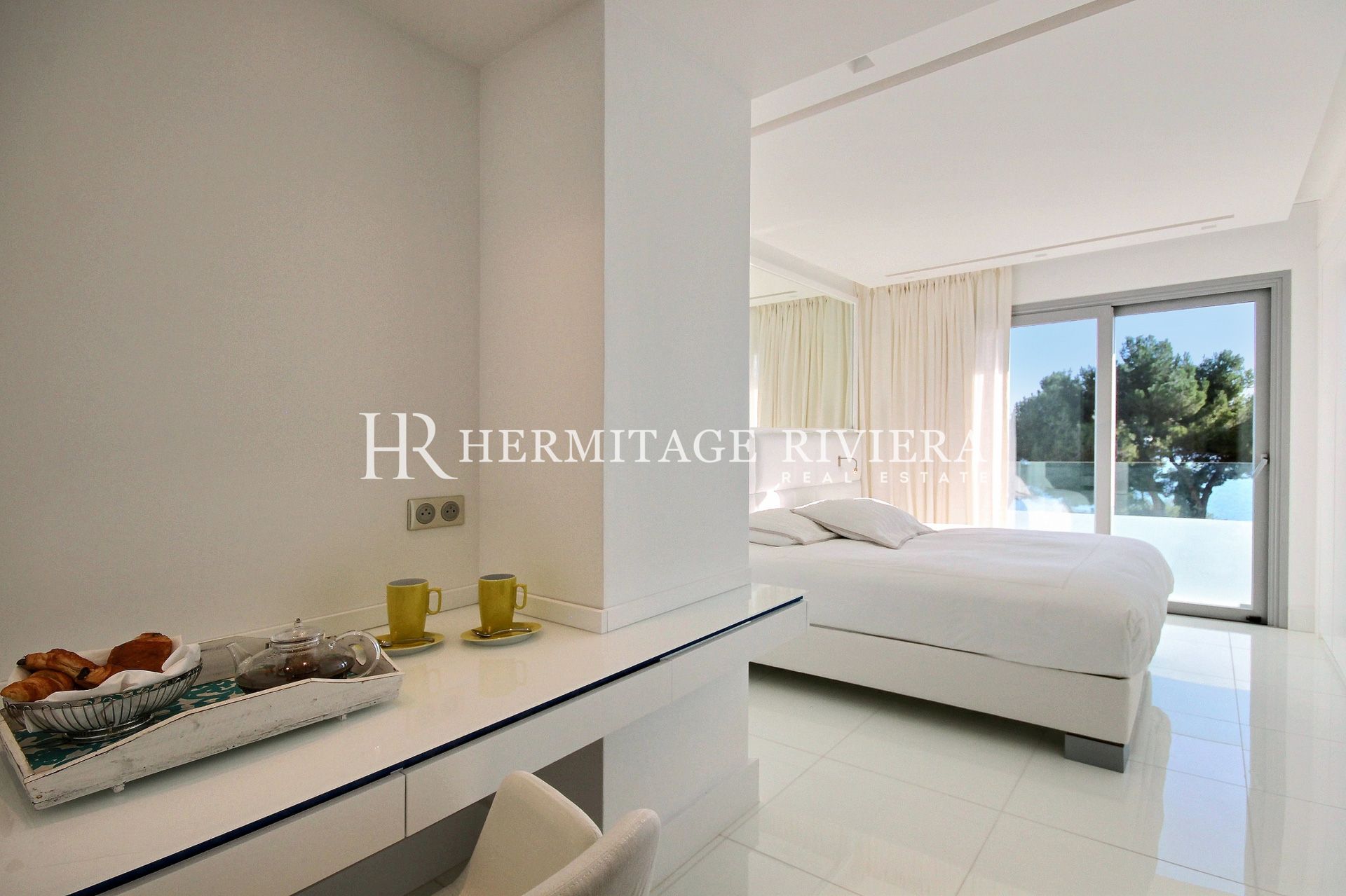 Villa moderne avec vue mer (image 24)