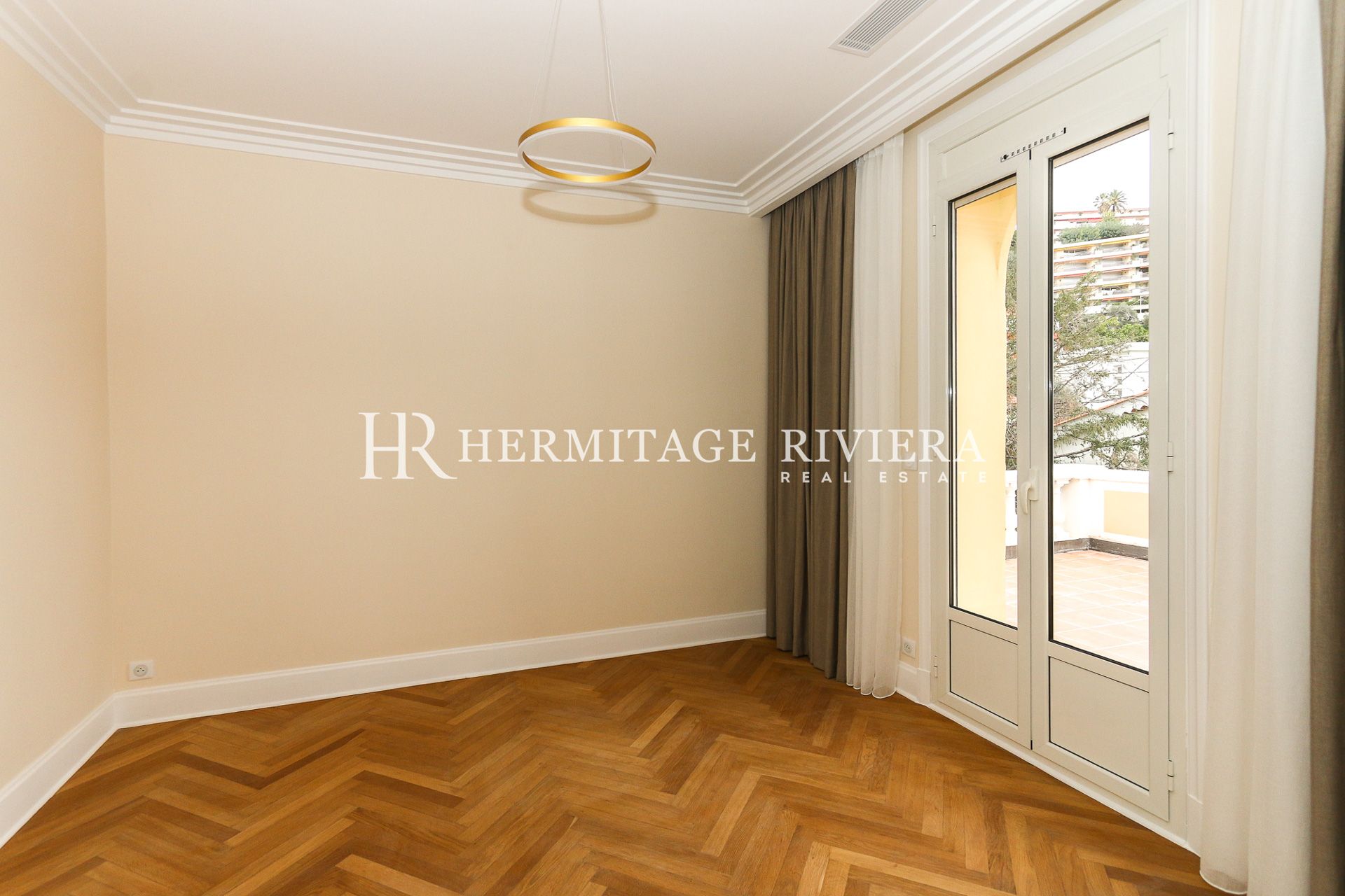 Rénové - Domaine privé - Jardin plat - Proche Port (image 30)