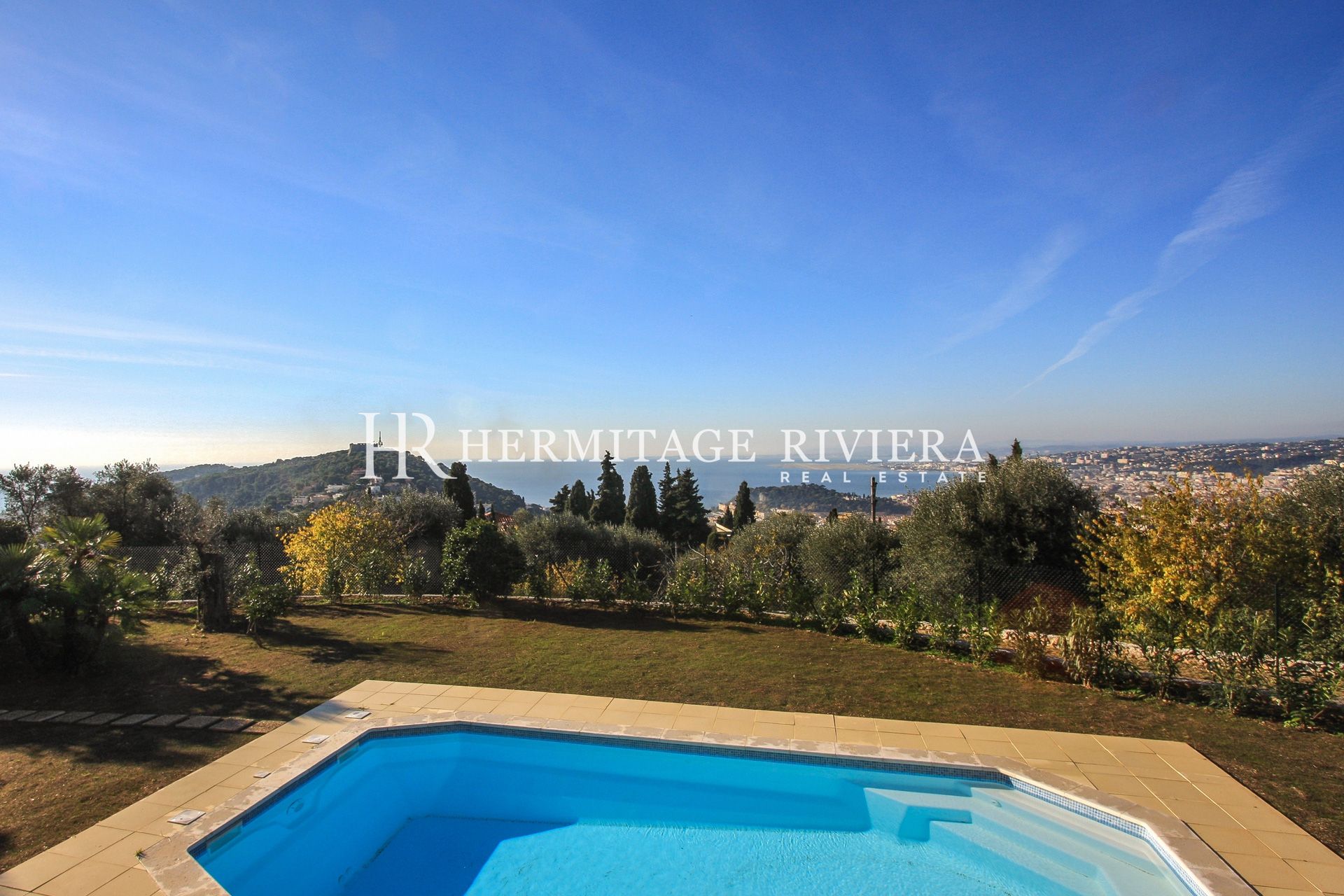 Vue sur la baie des Anges - Pool  (image 2)