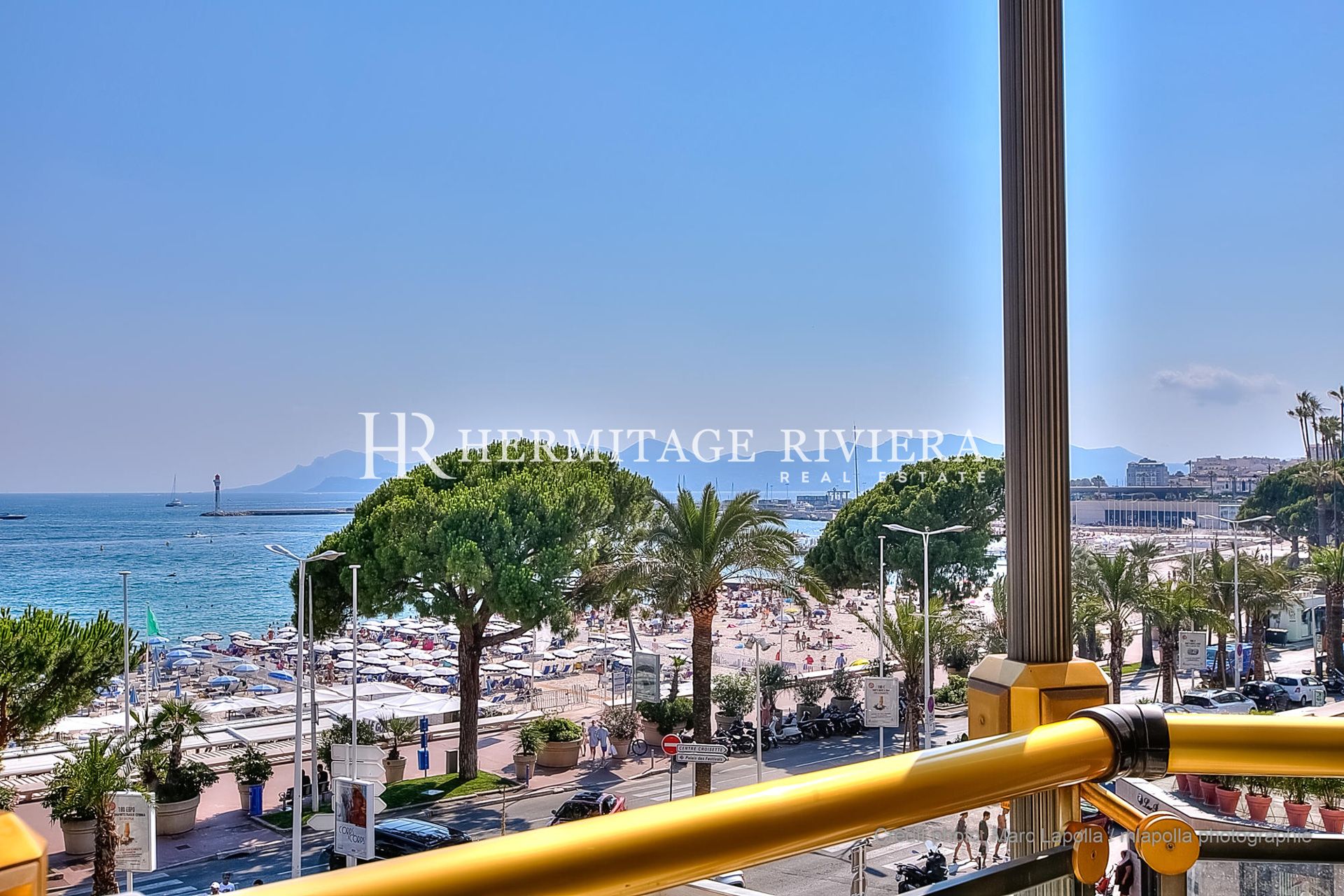  4 pièces - Résidence Relais de la Reine - Terrace - Vue mer (image 2)