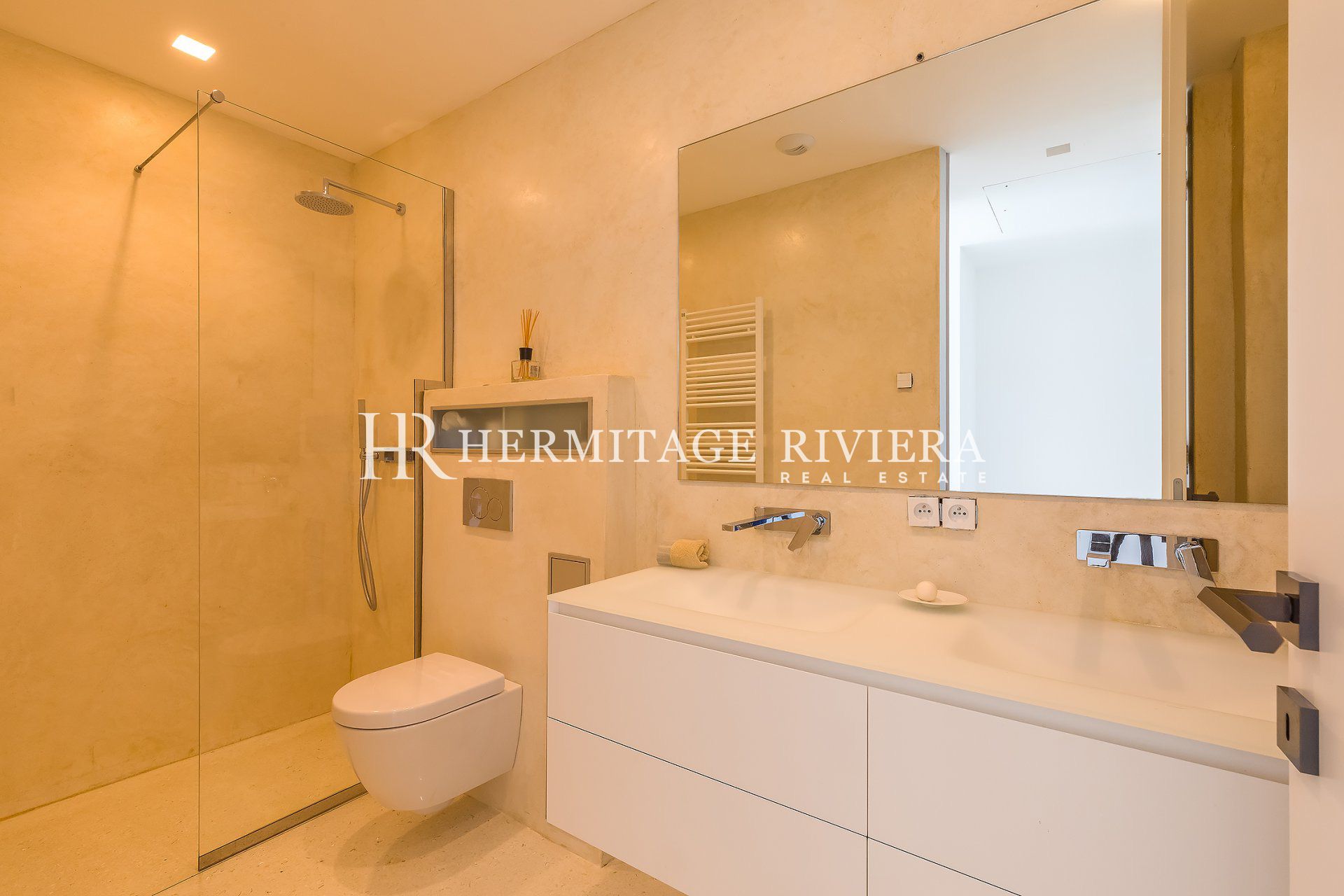 Exceptionnelle propriété contemporaine avec vue imprenable (image 8)