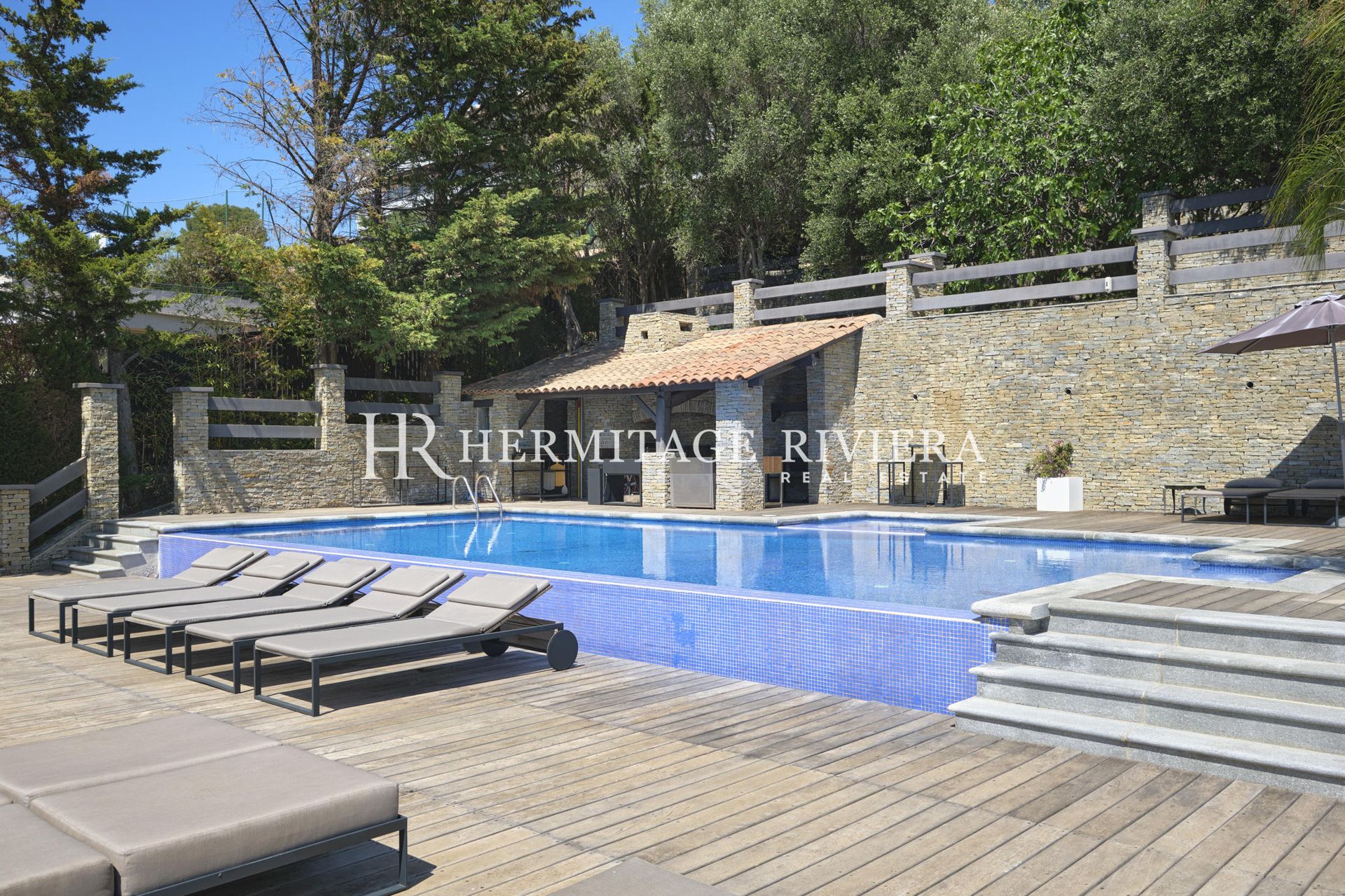 Propriété moderne - Vue mer - Piscine (image 32)