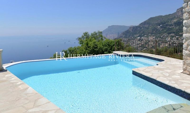 Villa dans domaine fermé - piscine à débordement - Vue Monaco