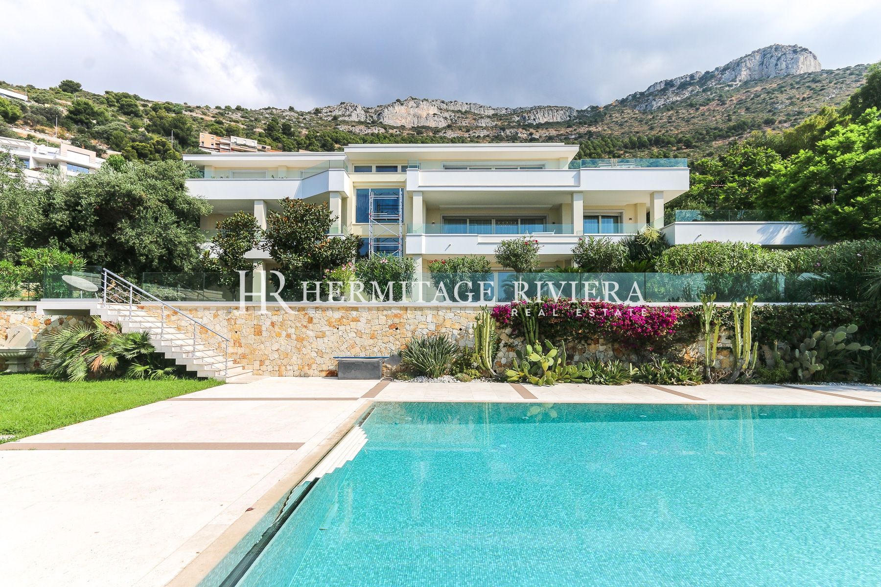 Propriété de deux villas modernes - Vue mer - Piscine (image 4)