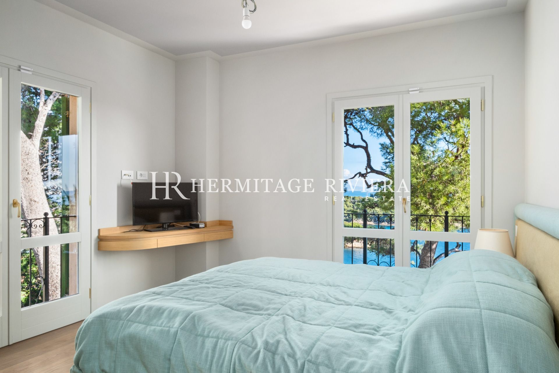 Magnifique propriété en front de mer - Vue mer - Piscine - Maison d'invités (image 18)