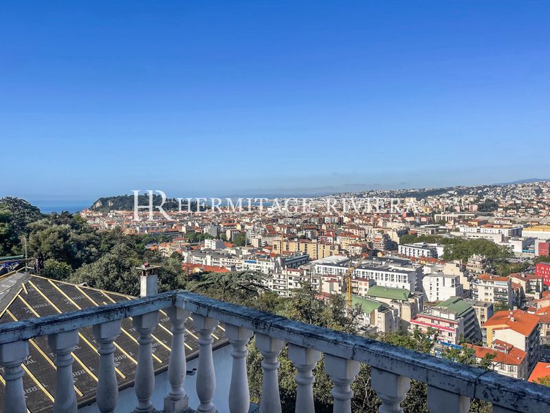 À rénover - Vue Nice et mer - Terrasse