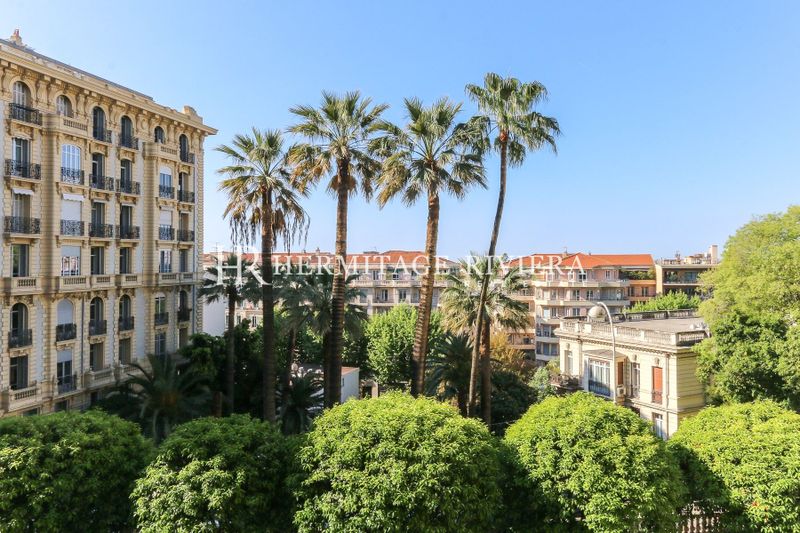 Appartement rénové - Résidence bourgeoise de standing