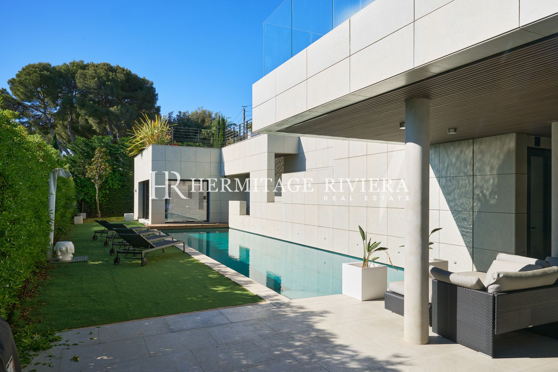 Villa d'exception à l’architecture contemporaine vue panoramique sur la rade de Villefranche  (image 30)