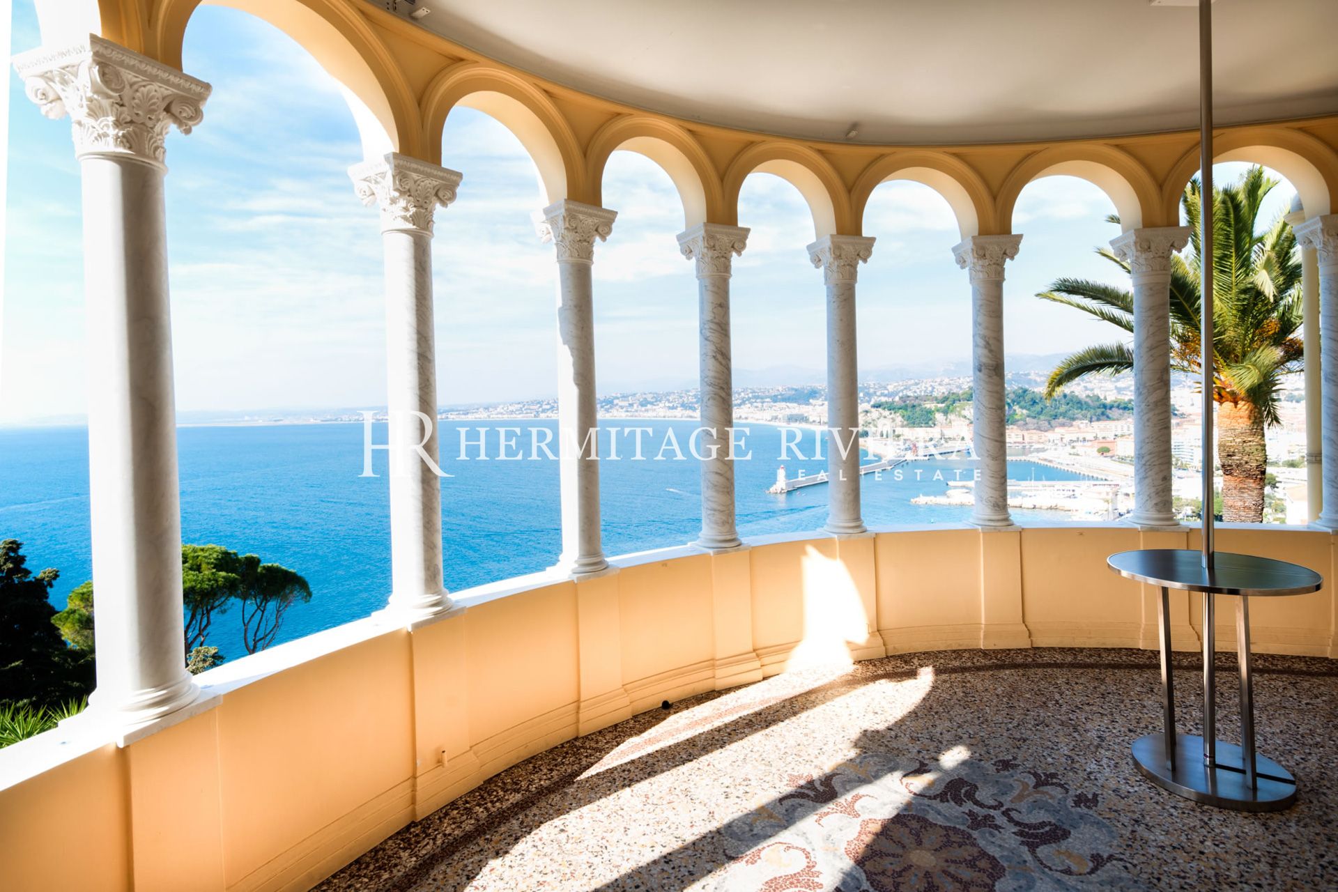 Château de prestige - Vue mer exceptionnelle - Piscine (image 23)