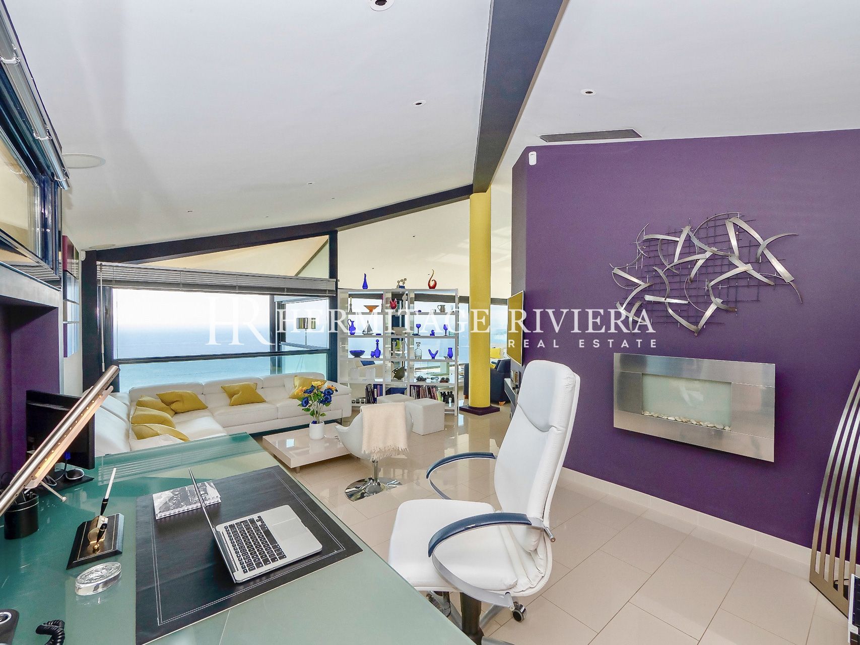Modern villa surplombant la mer (image 12)