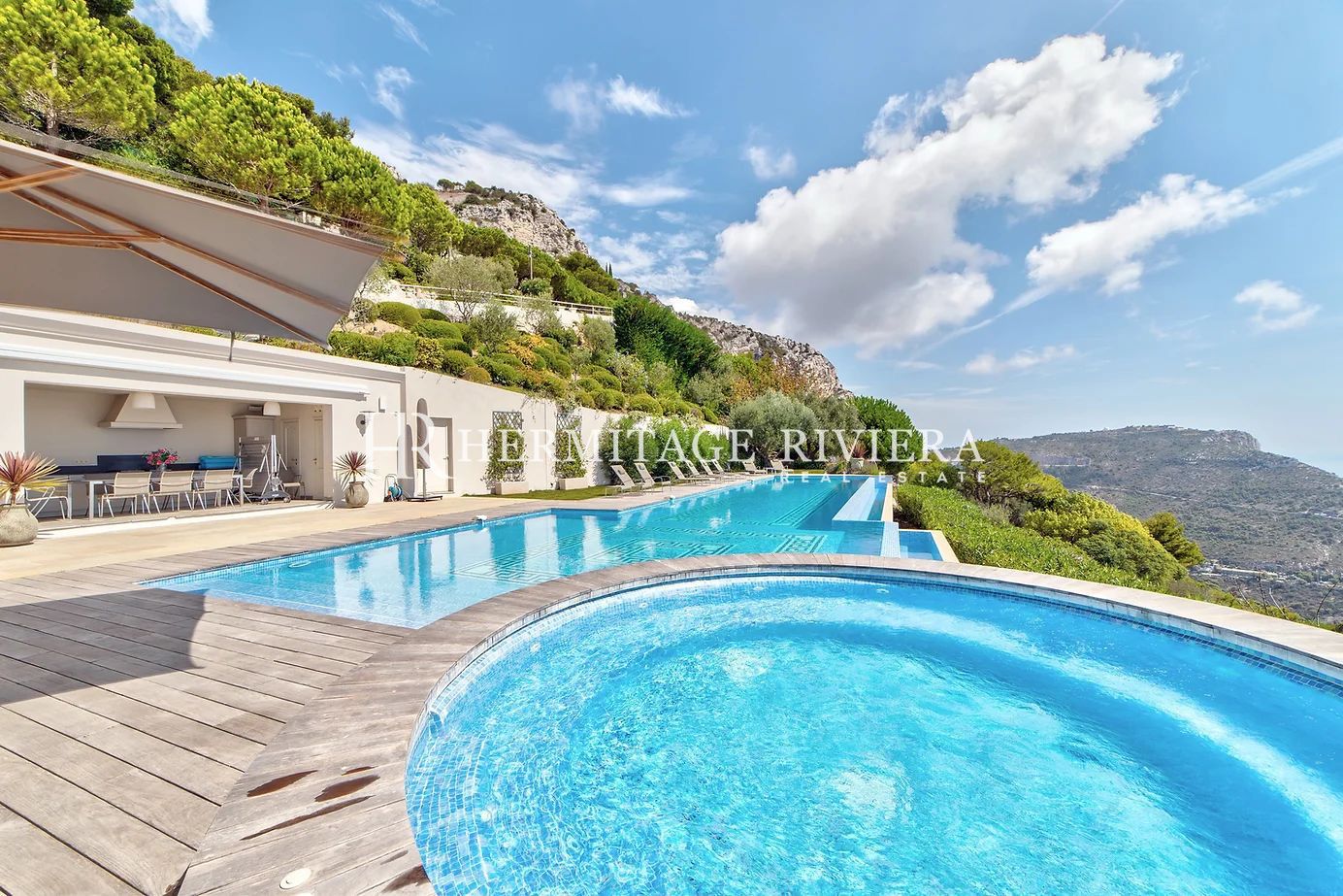 Surplombant le médiéval village - Vue mer - Piscine (image 25)