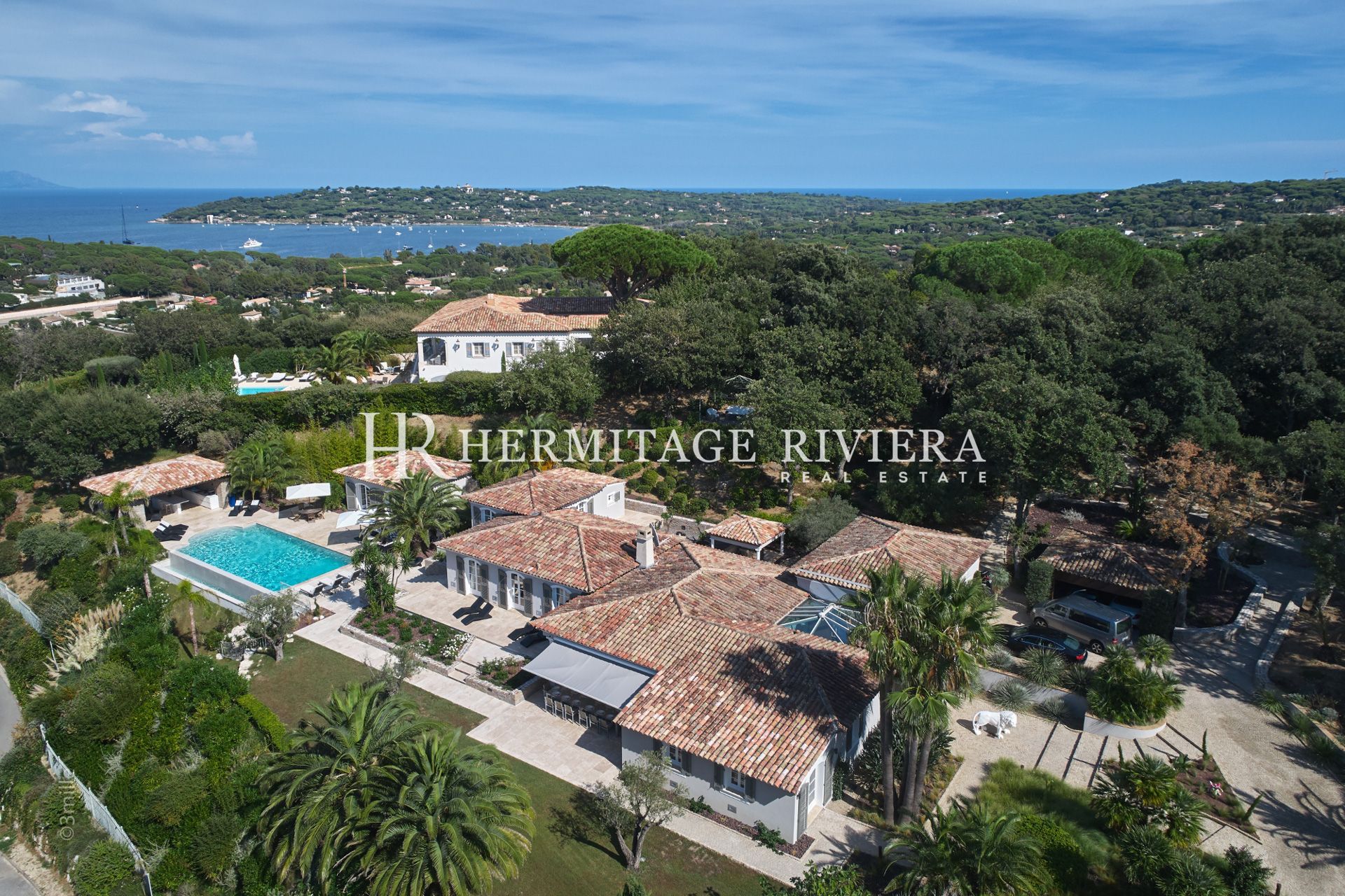 Propriete offrant - Vue mer exceptionnelle - Piscine (image 2)