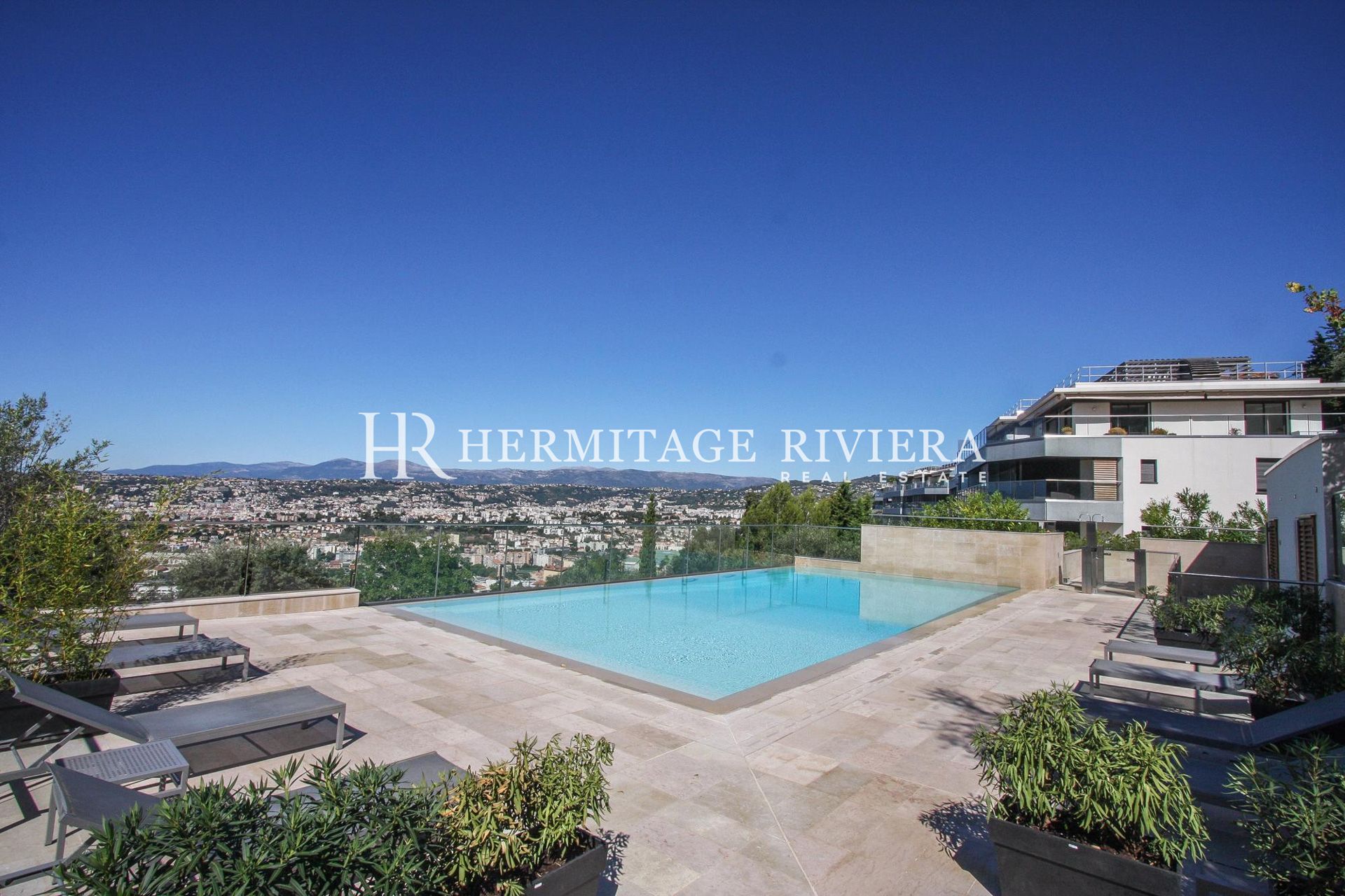 4 Pièces - Résidence moderne - Piscine  (image 8)