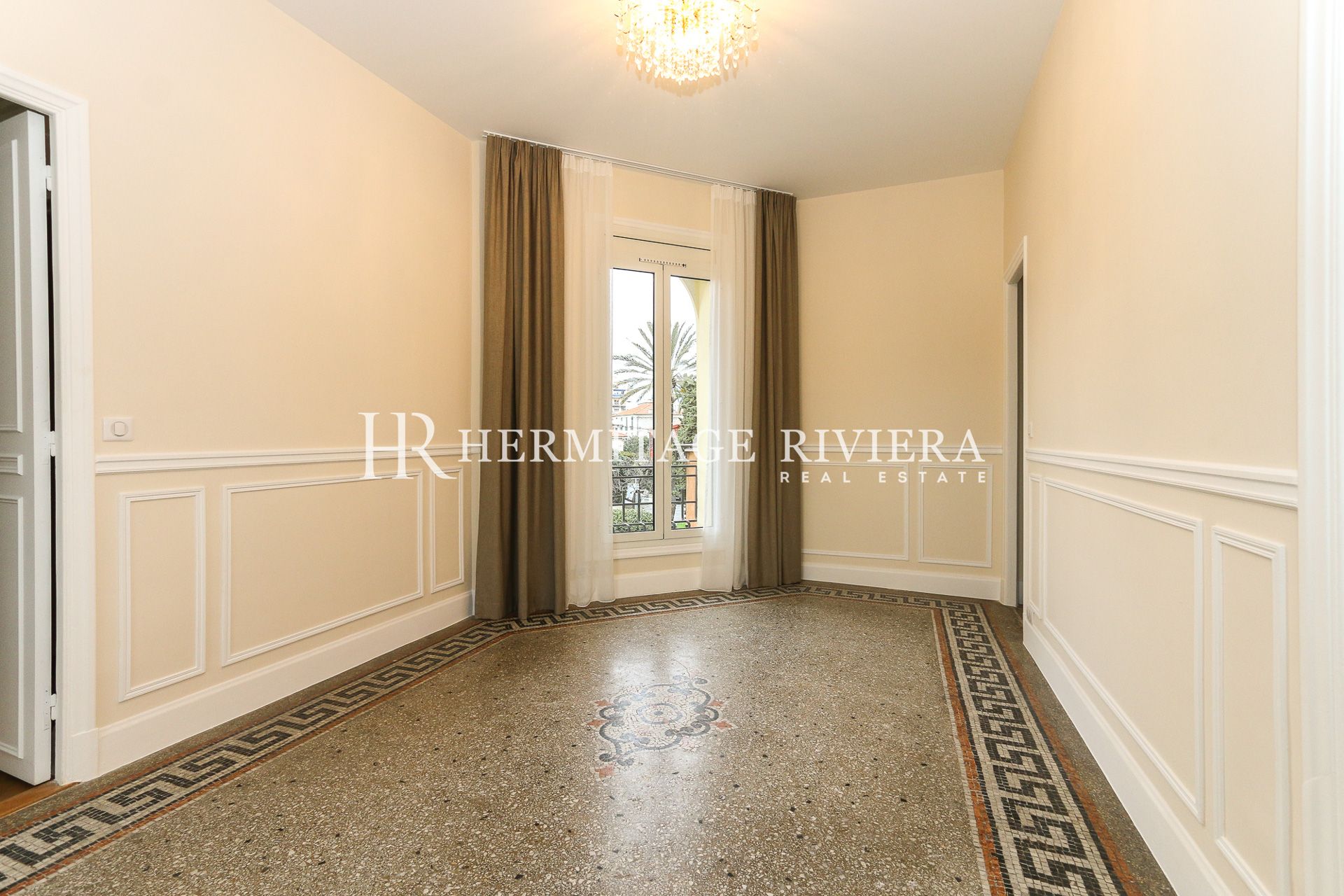 Rénové - Domaine privé - Jardin plat - Proche Port (image 19)