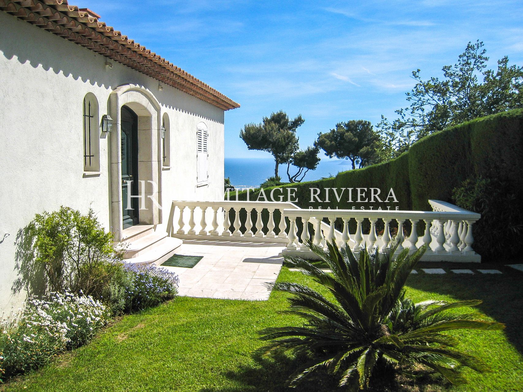 Vue mer imprenable - Piscine - Jardin plat (image 4)