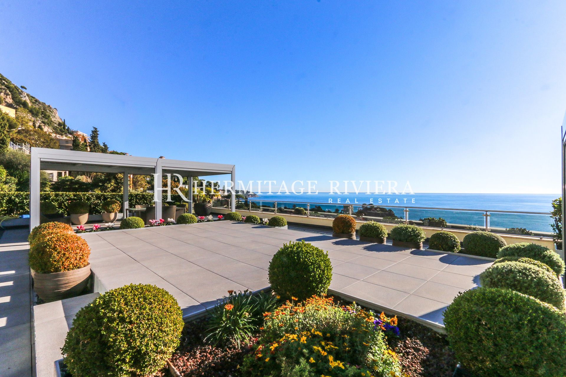 5 Pièces - Triplex - Vue mer - Terrasse - Frontière avec Monaco (image 3)