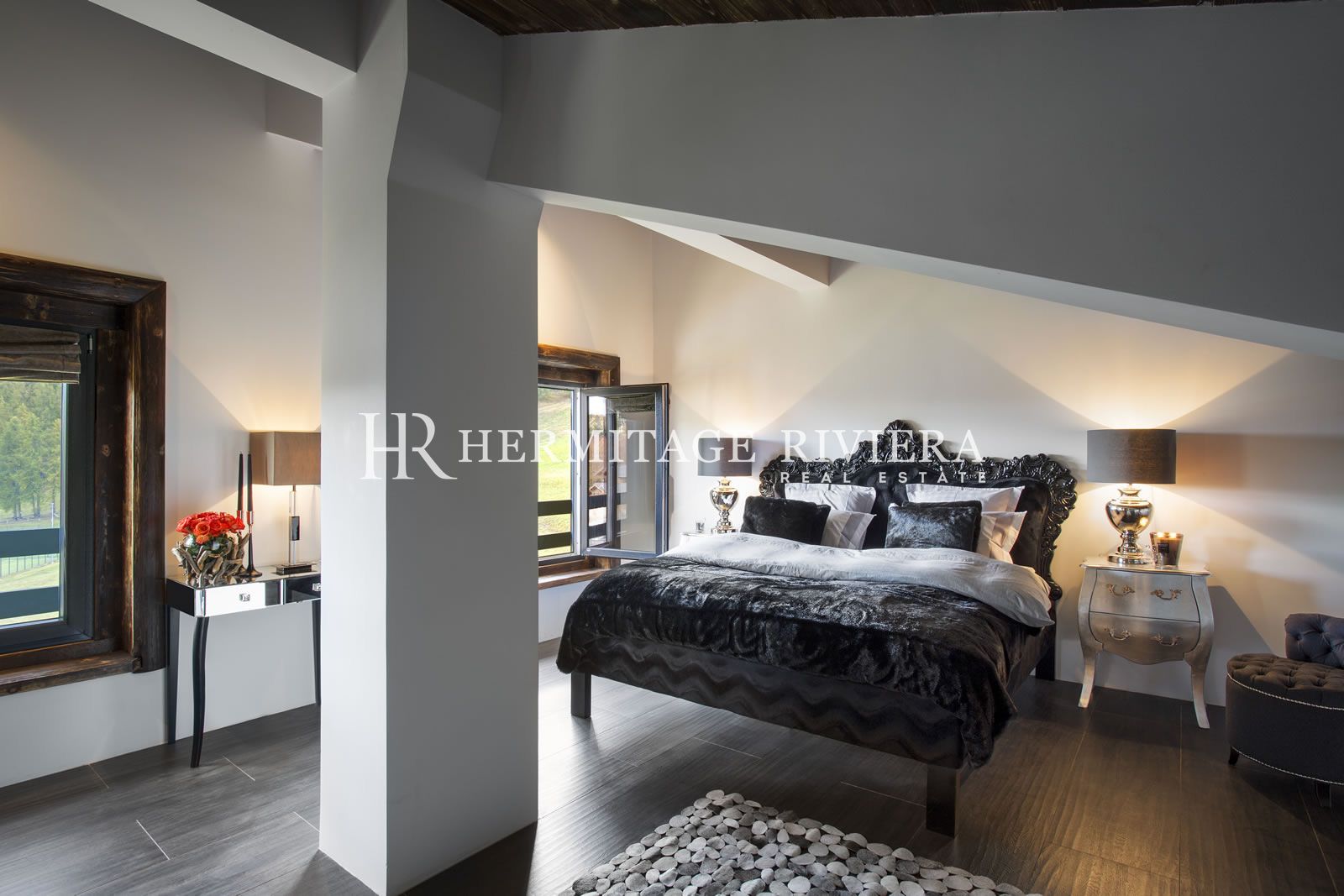 Chalet de luxe aux pieds des pistes  (image 18)