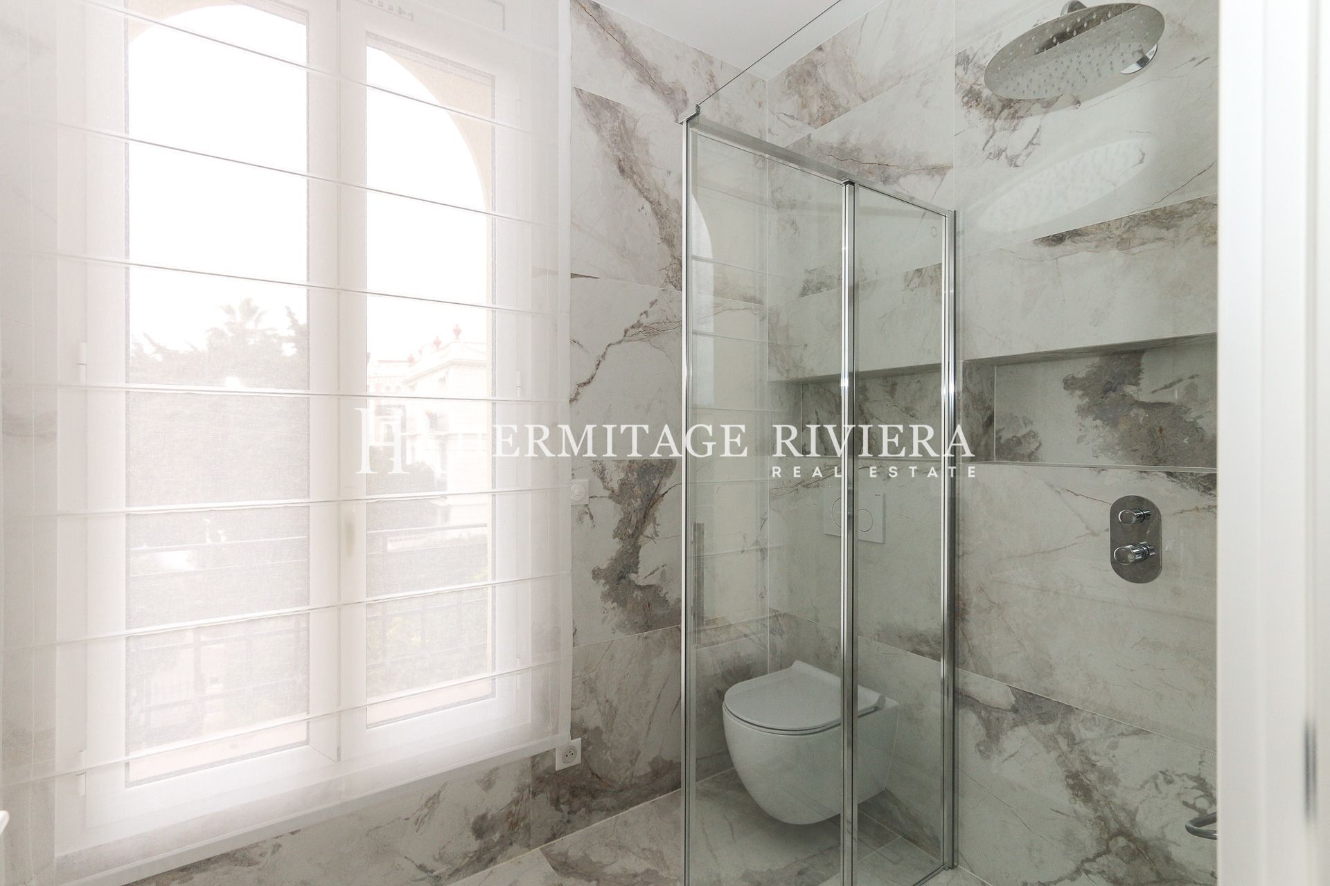 Rénové - Domaine privé - Jardin plat - Proche Port (image 24)