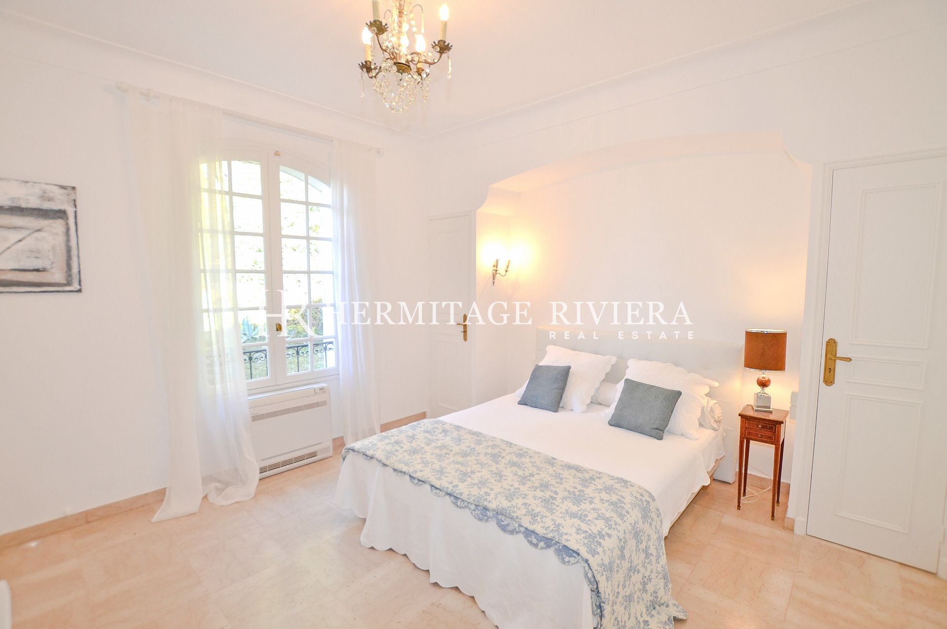 Vue mer imprenable - Piscine - Jardin plat (image 19)