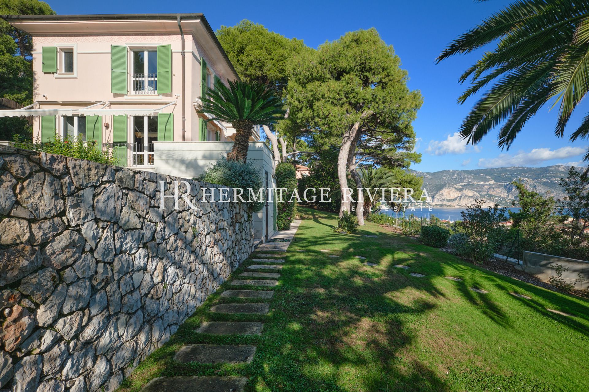 Magnifique propriété en front de mer - Vue mer - Piscine - Maison d'invités (image 10)