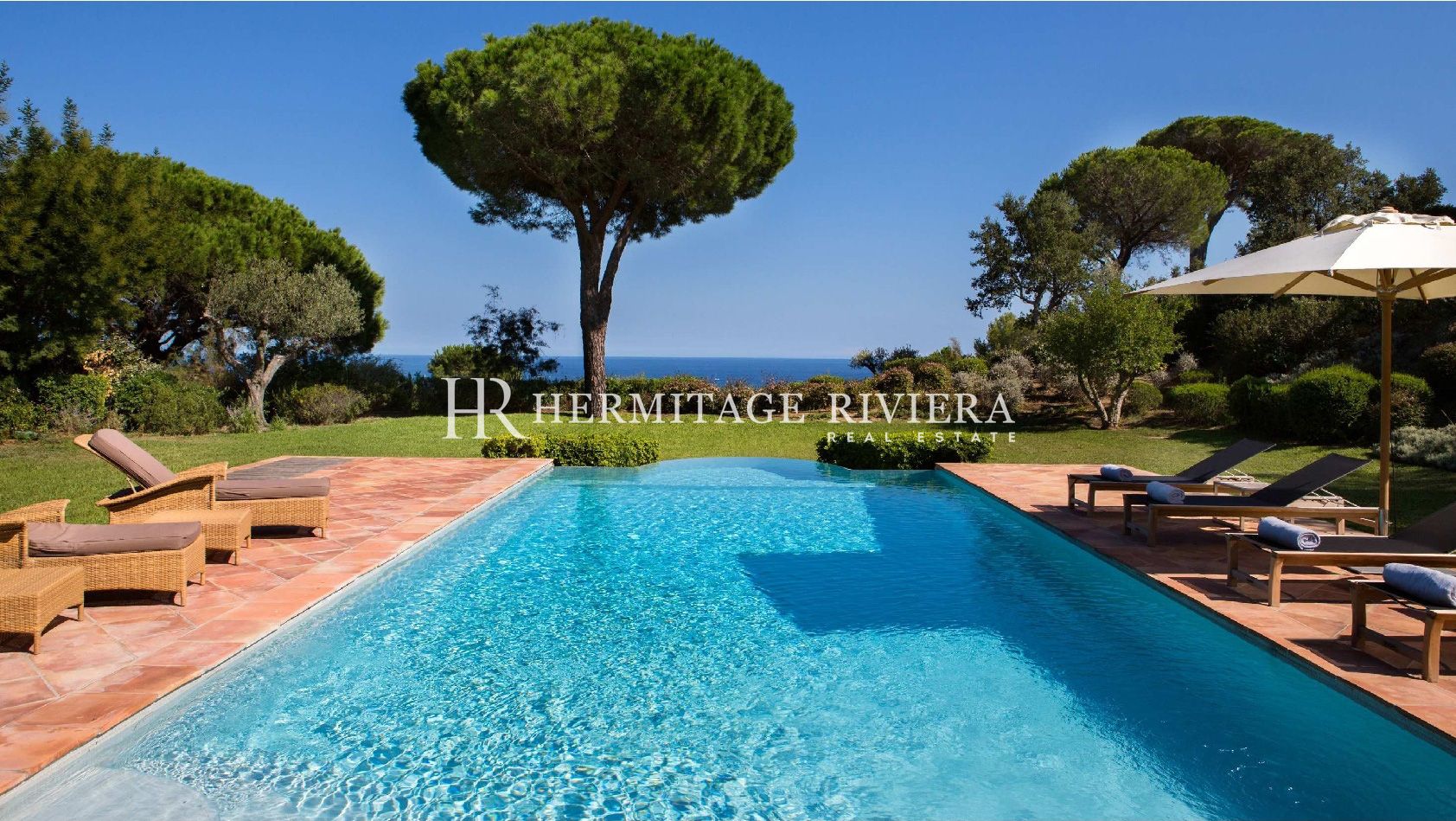 Villa avec piscine et vue mer dans domaine fermé (image 2)
