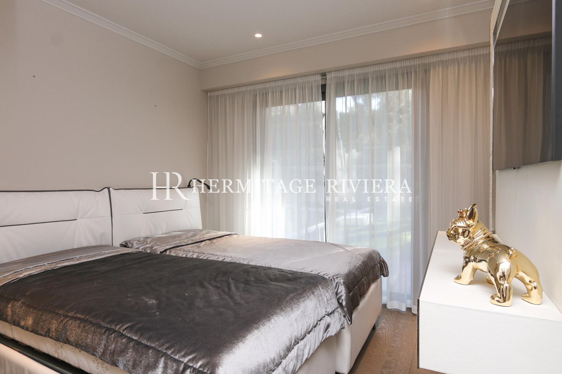 4 pièces - Piscine privative - Résidence de luxe (image 11)