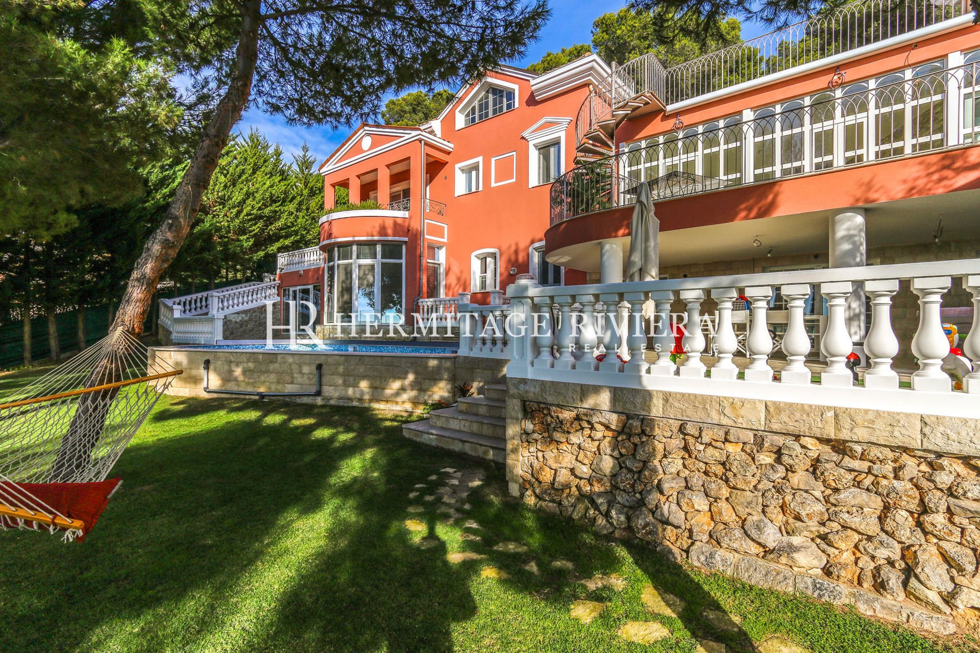 Belle propriété de deux villas - Proche Monaco - Sea views (image 6)