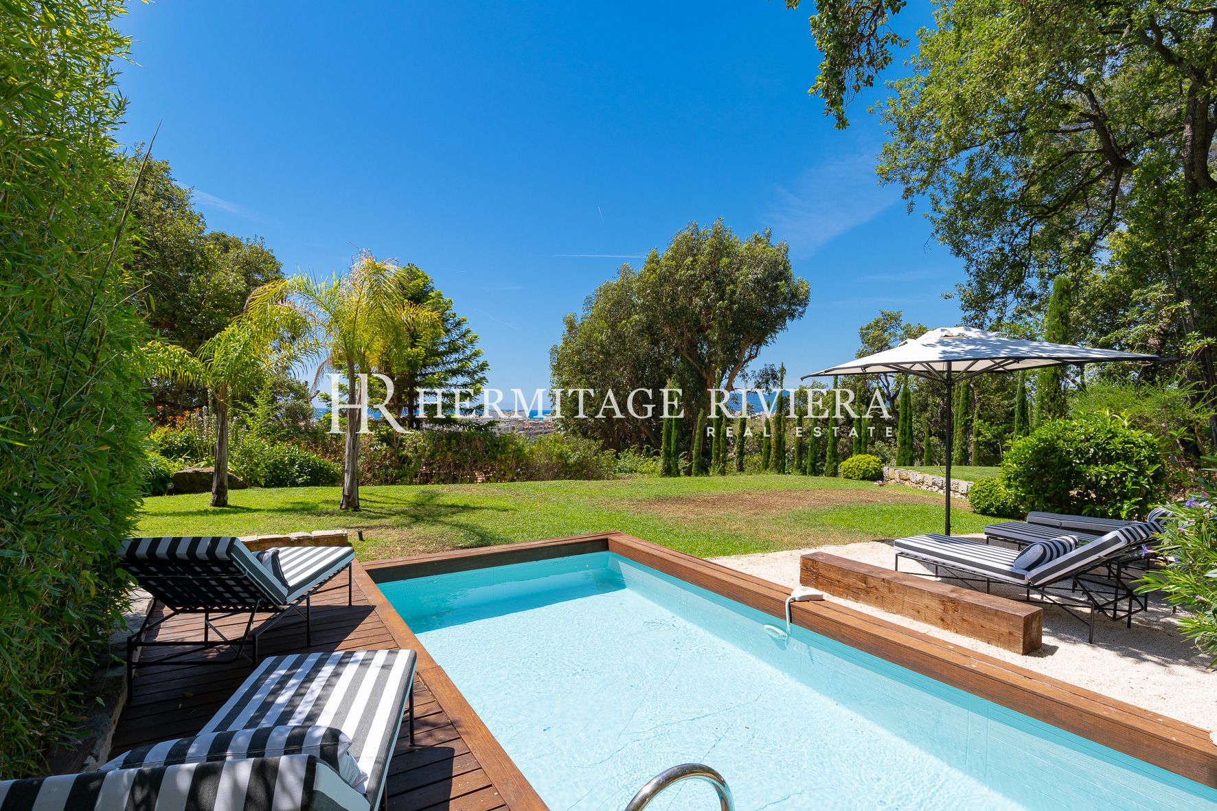Propriété rénovée - Calme - Domaine fermé - Piscine (image 4)
