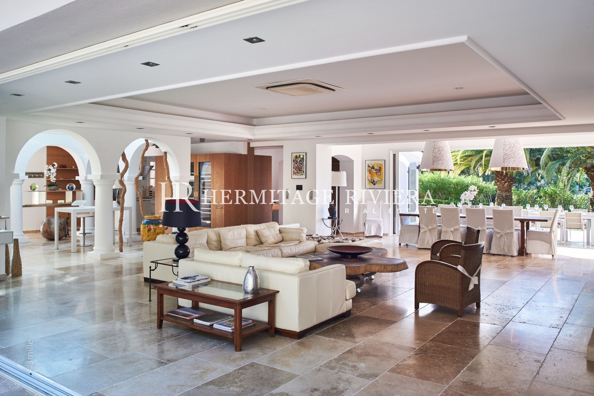 Propriete offrant - Vue mer exceptionnelle - Piscine (image 9)