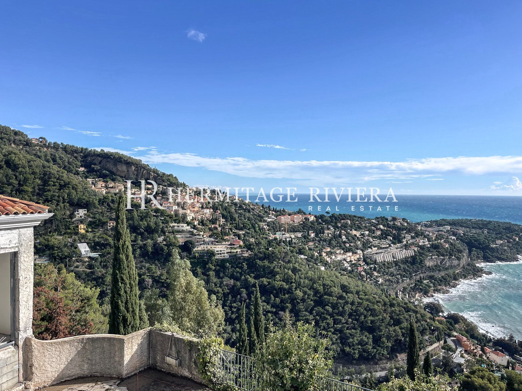 Proche Monaco - Vue mer panoramique - À rénover  (image 8)