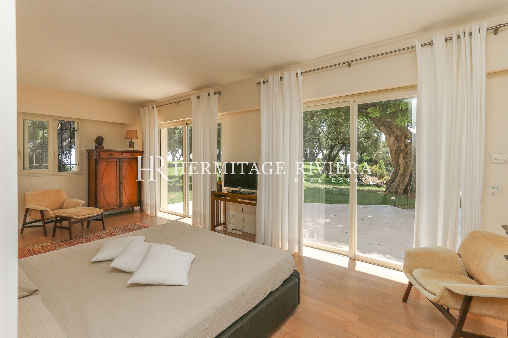 Propriété avec vue Monaco - Vue mer - Piscine - Jardin plat (image 15)