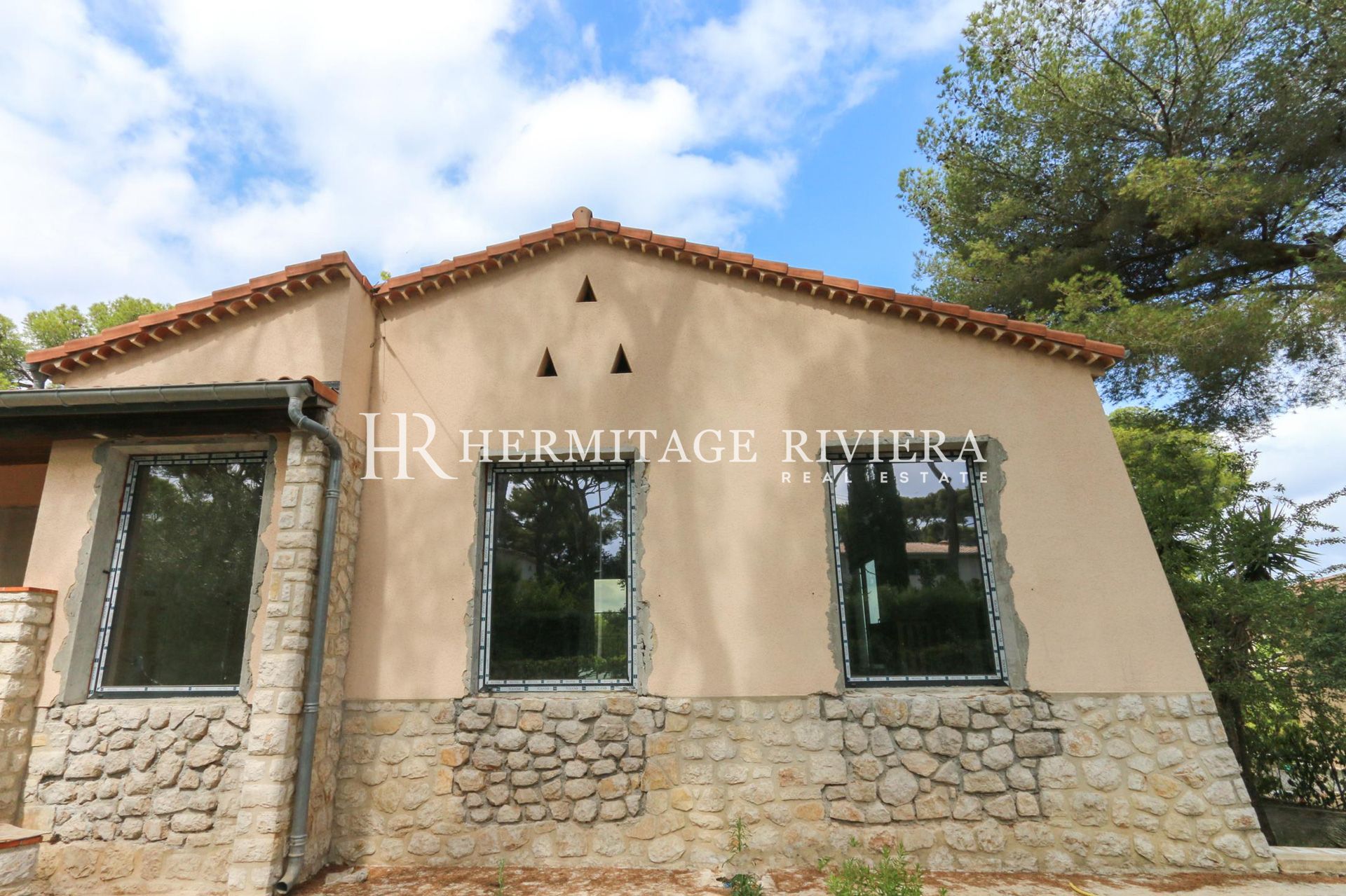 Villa à terminer - Piscine - Jardin - Vue mer (image 9)